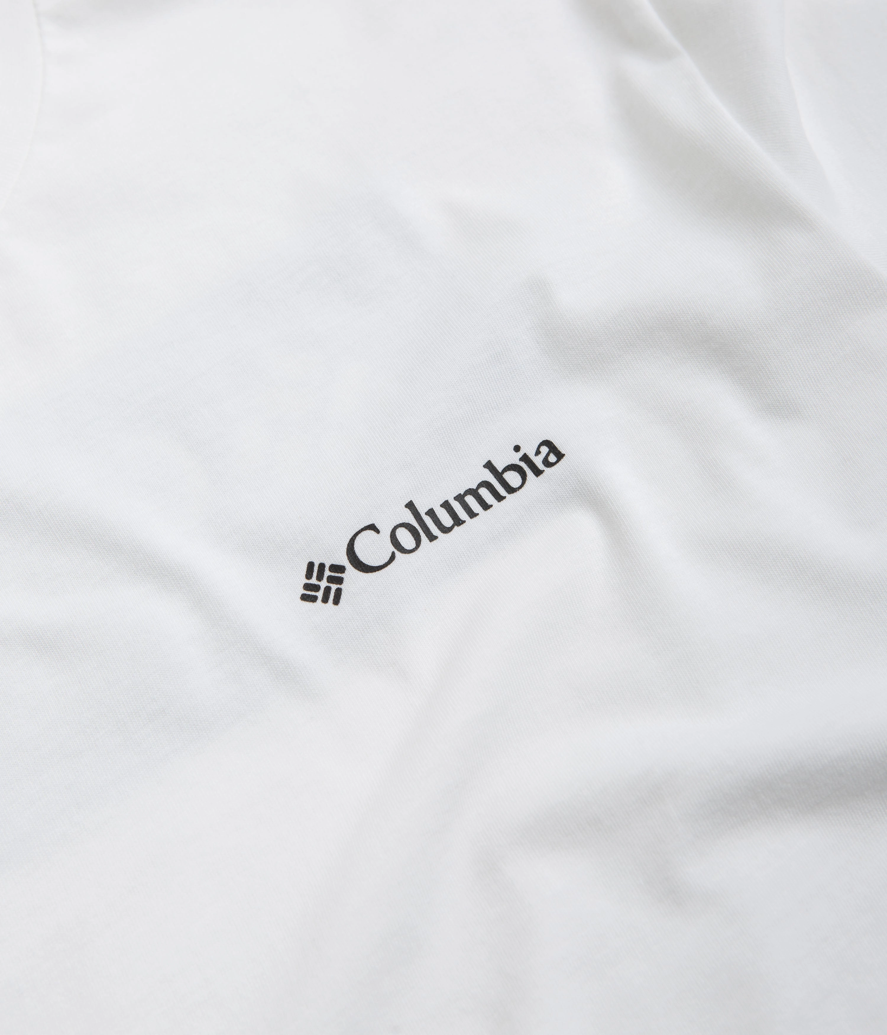 Columbia North Cascades T-Shirt - White / CSC Box Logo Seasonal Comfort Style Breathable Essentials