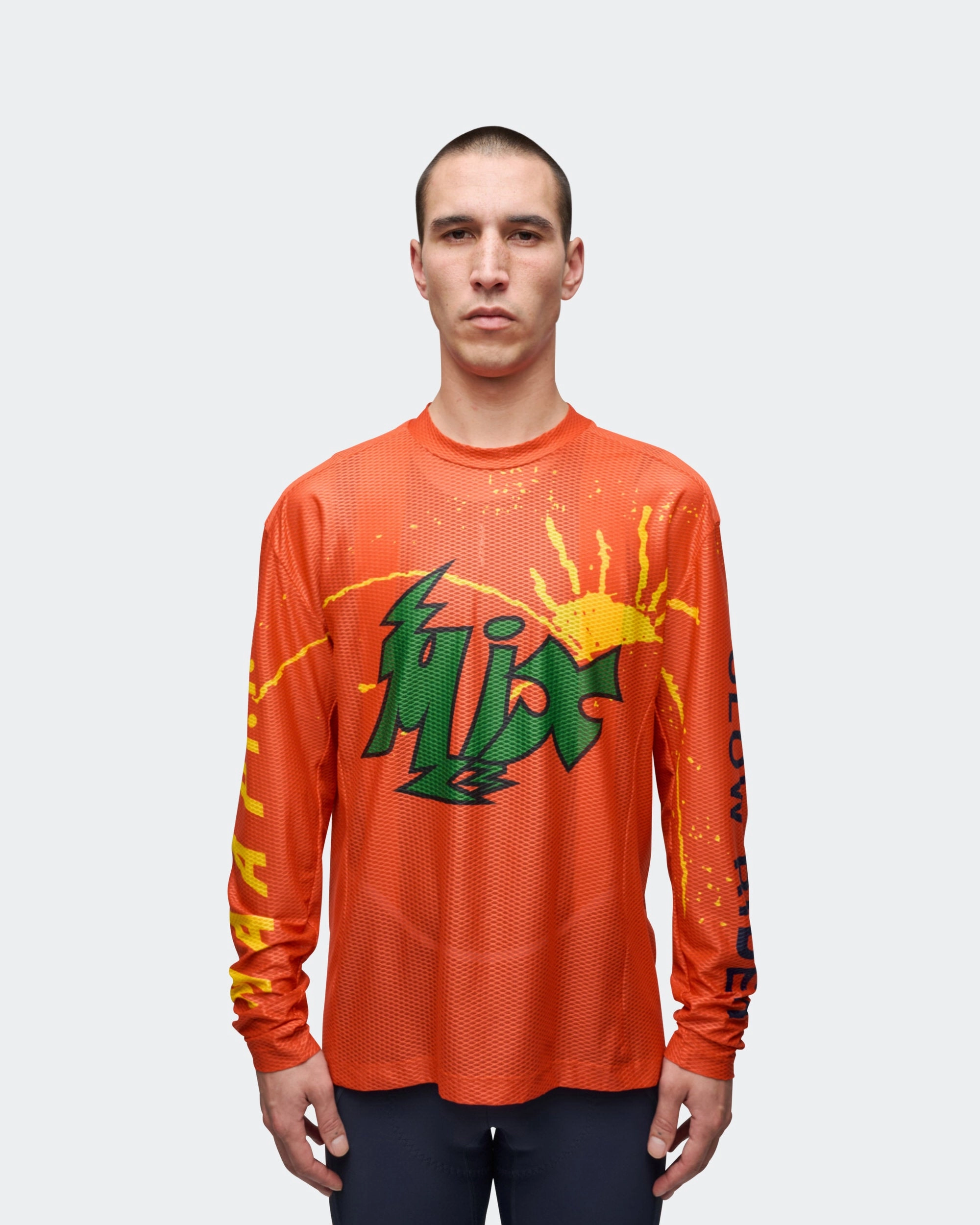 LS Mesh Tee x PUBLIC POSSESSION - Warm Red Active Trend Look