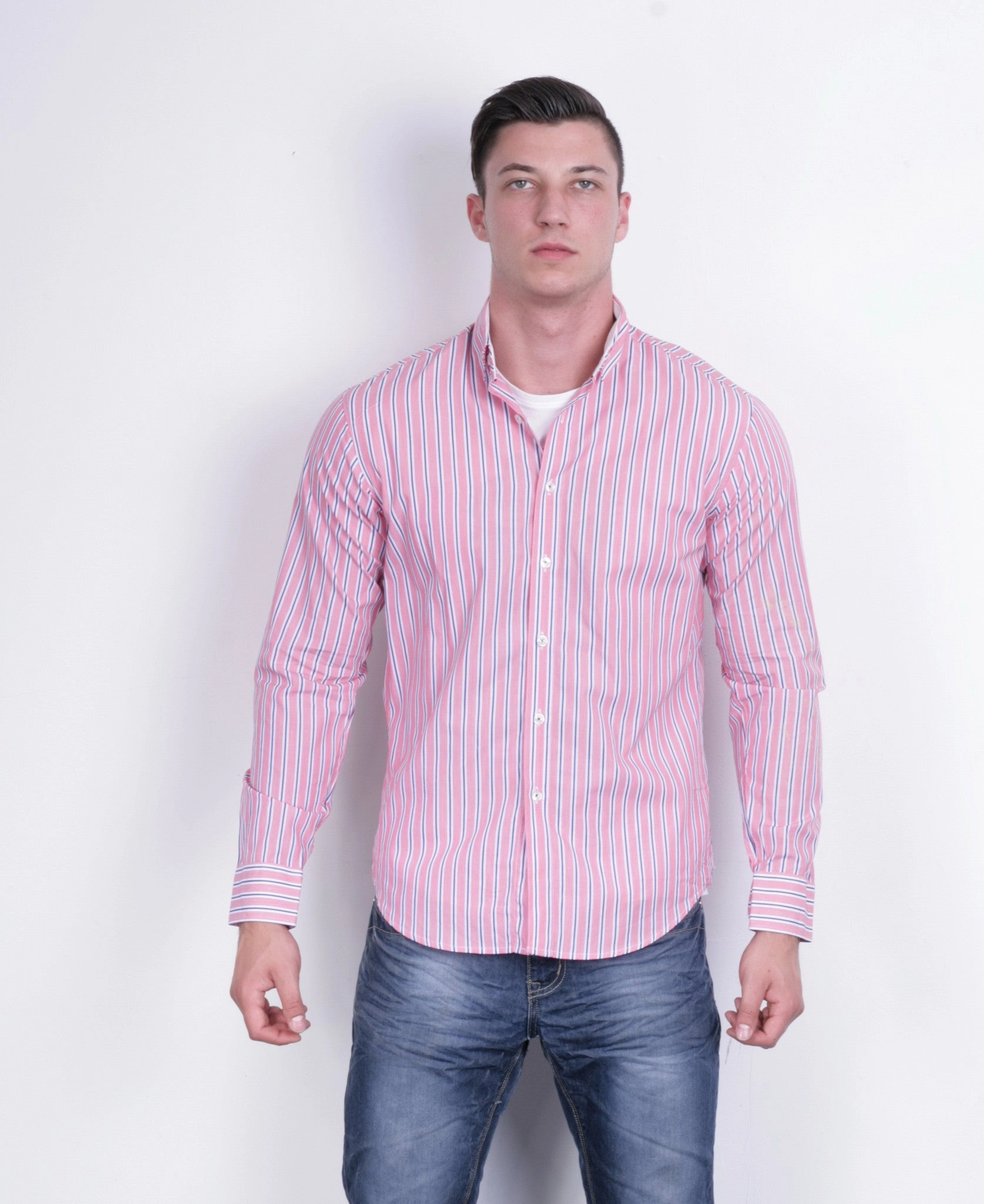 Dahlin Mens M Casual Shirt Striped Red Buttons Down Long Sleeve Tagless Labeling