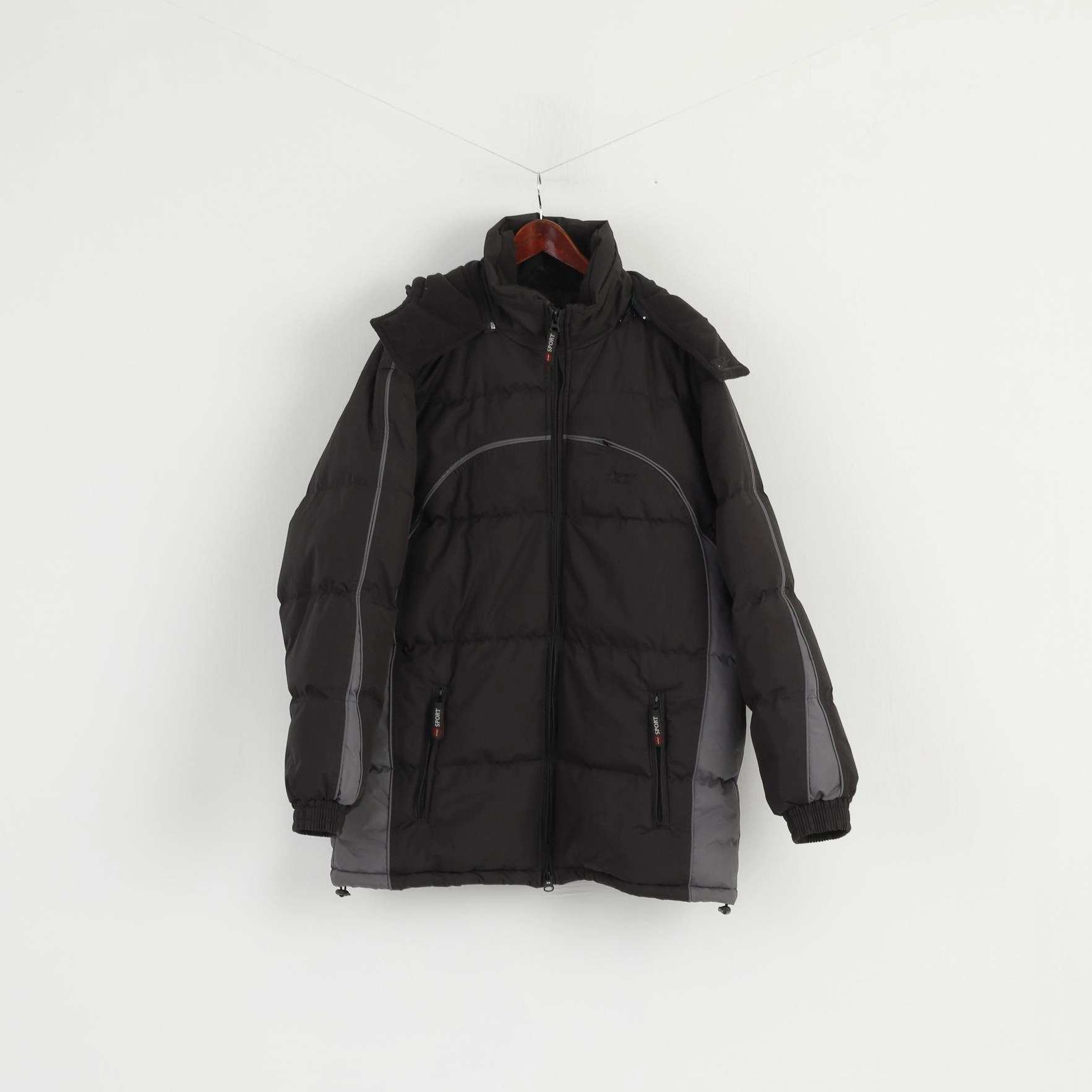 Petroff Sport Men 2XL Puffer Jacket Black Full Zipper Heavy Hooded Winter Coat Ergonomic Design Rain Fit