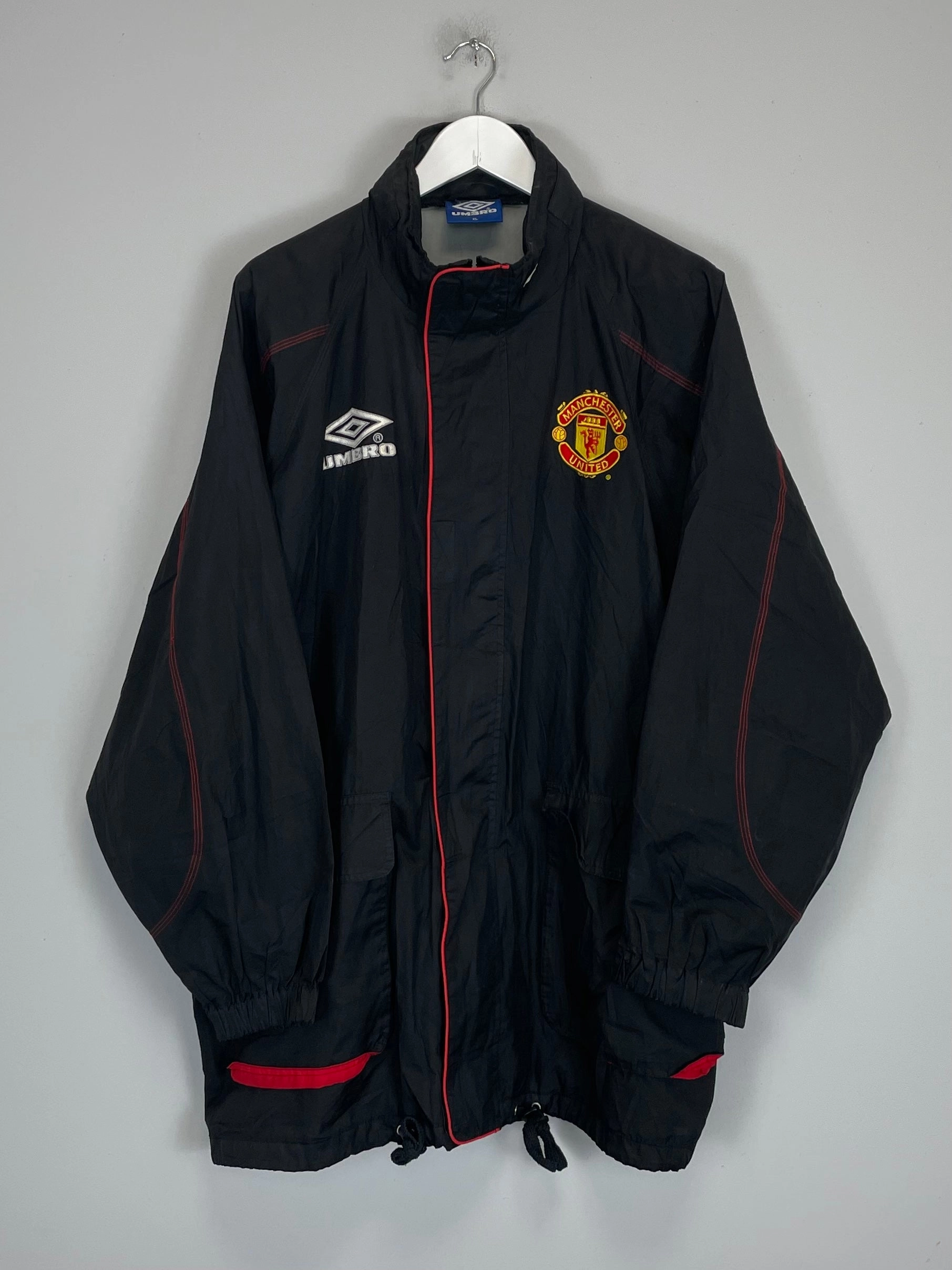 Stain-Resistant 1998/99 MANCHESTER UNITED JACKET (XL) UMBRO