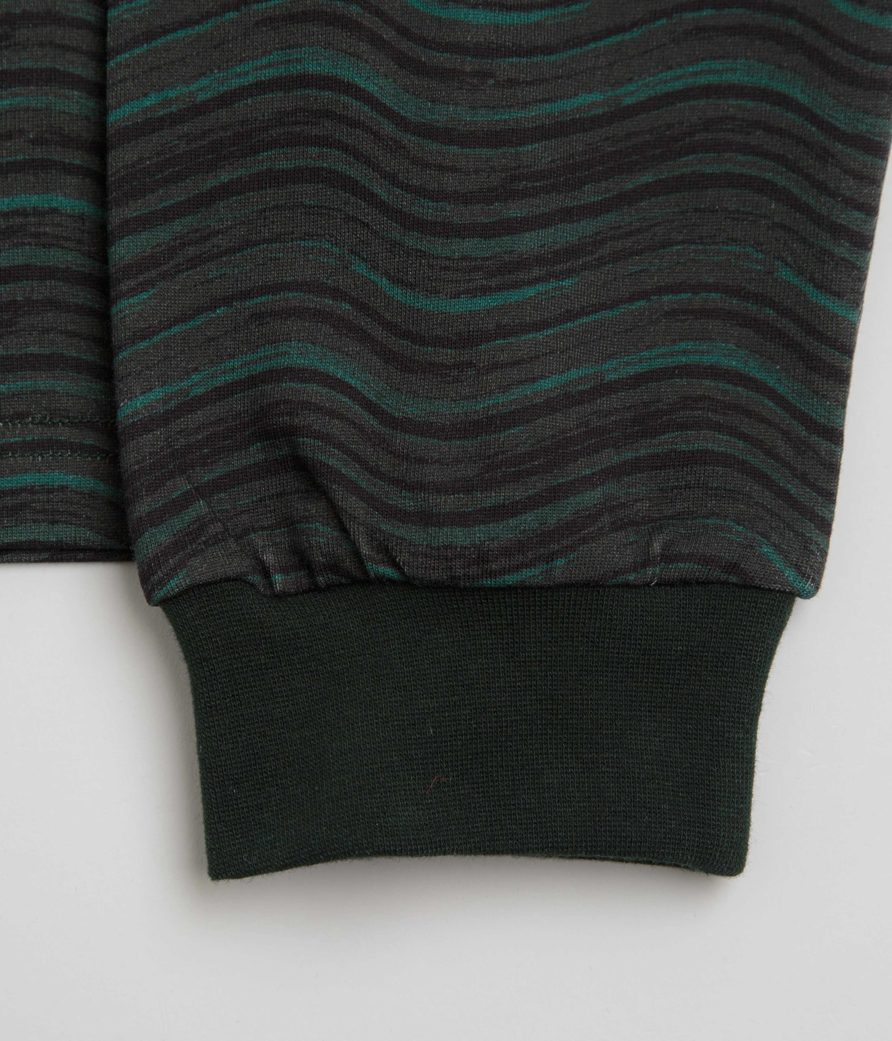 Minimal Style Trend Cozy Layering Dime Transmission Long Sleeve T-Shirt - Emerald