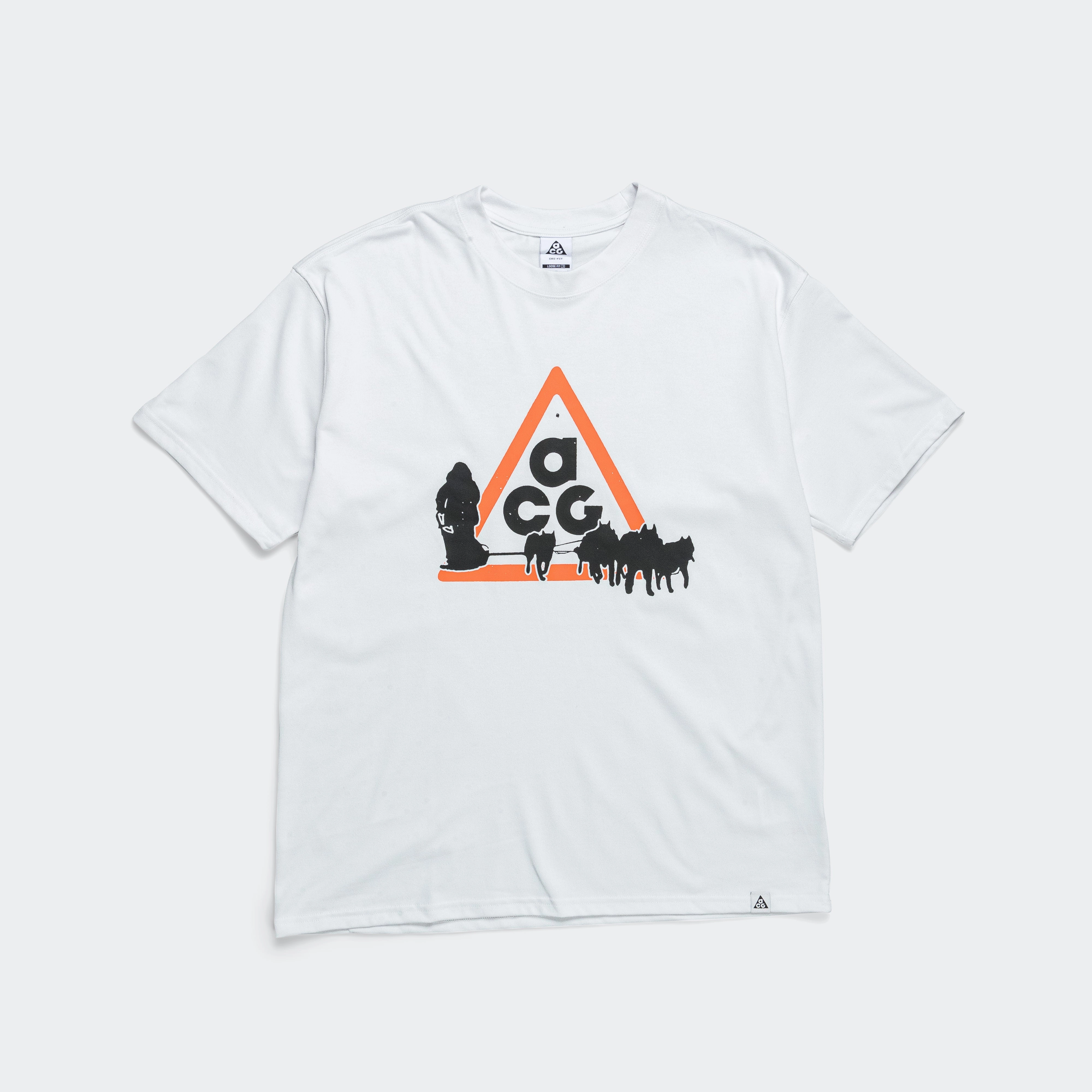 Dri-FIT 'Dog Sled' SS Tee - Summit White Timeless Appeal