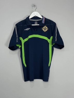 2005/06 NORTHERN IRELAND TRAINING SHIRT (M) UMBRO Sporty Look Enhanced Durability Reinforcement