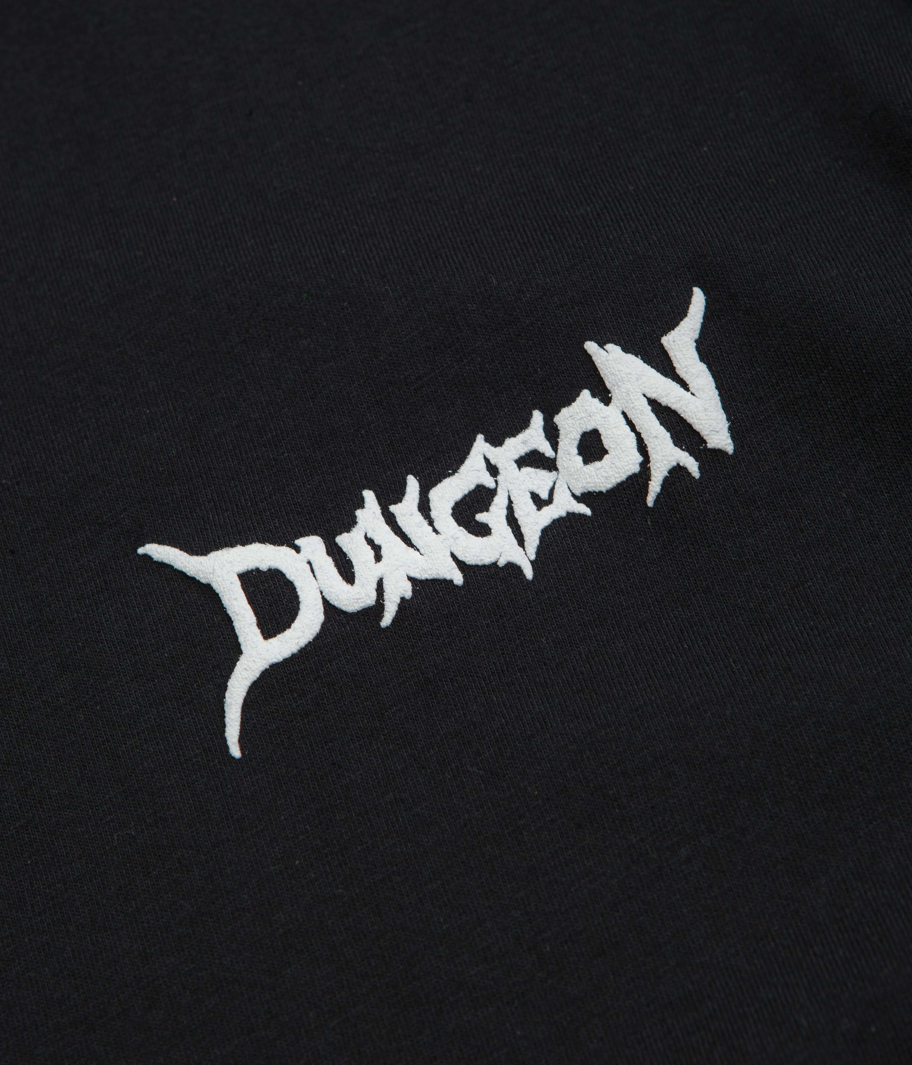 Friction Free Inner Lining SlimFitDesign Dungeon Portcullis T-Shirt - Black / White