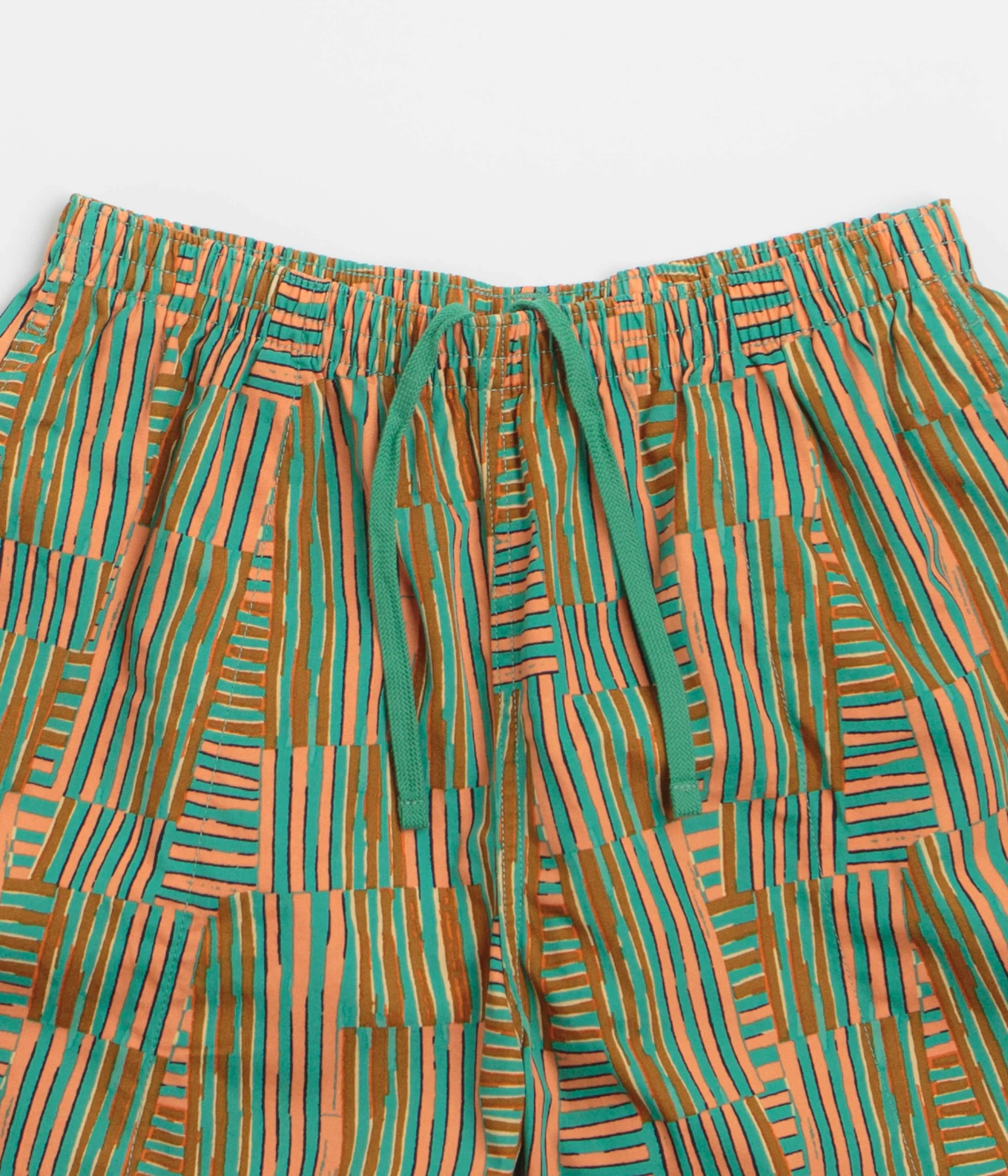 High Rise Waist Patagonia Womens Funhoggers Shorts - Quilty Fitz: Heartleaf Green