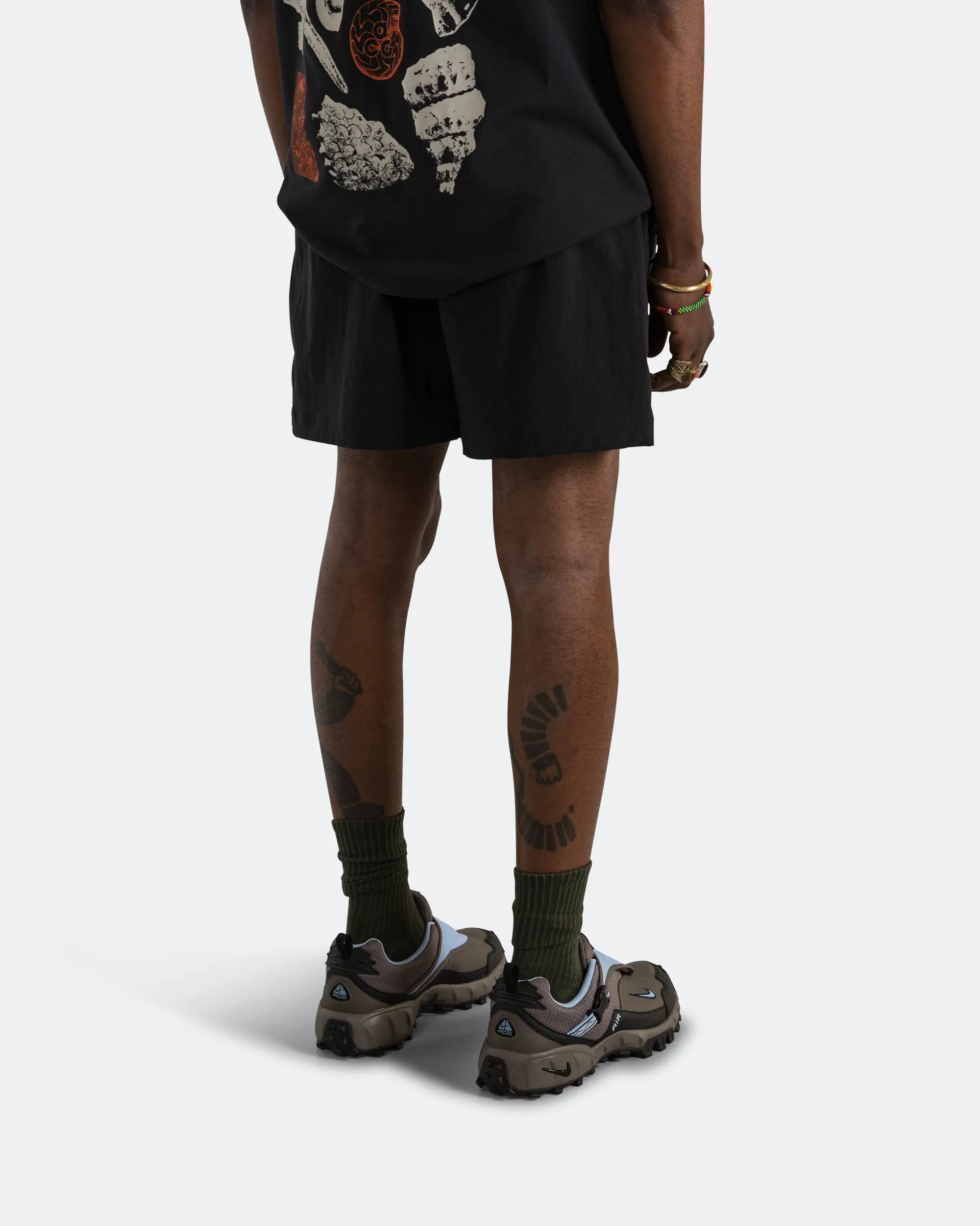 Hike Short - Black/Anthracite-Summit White Fastening Closure