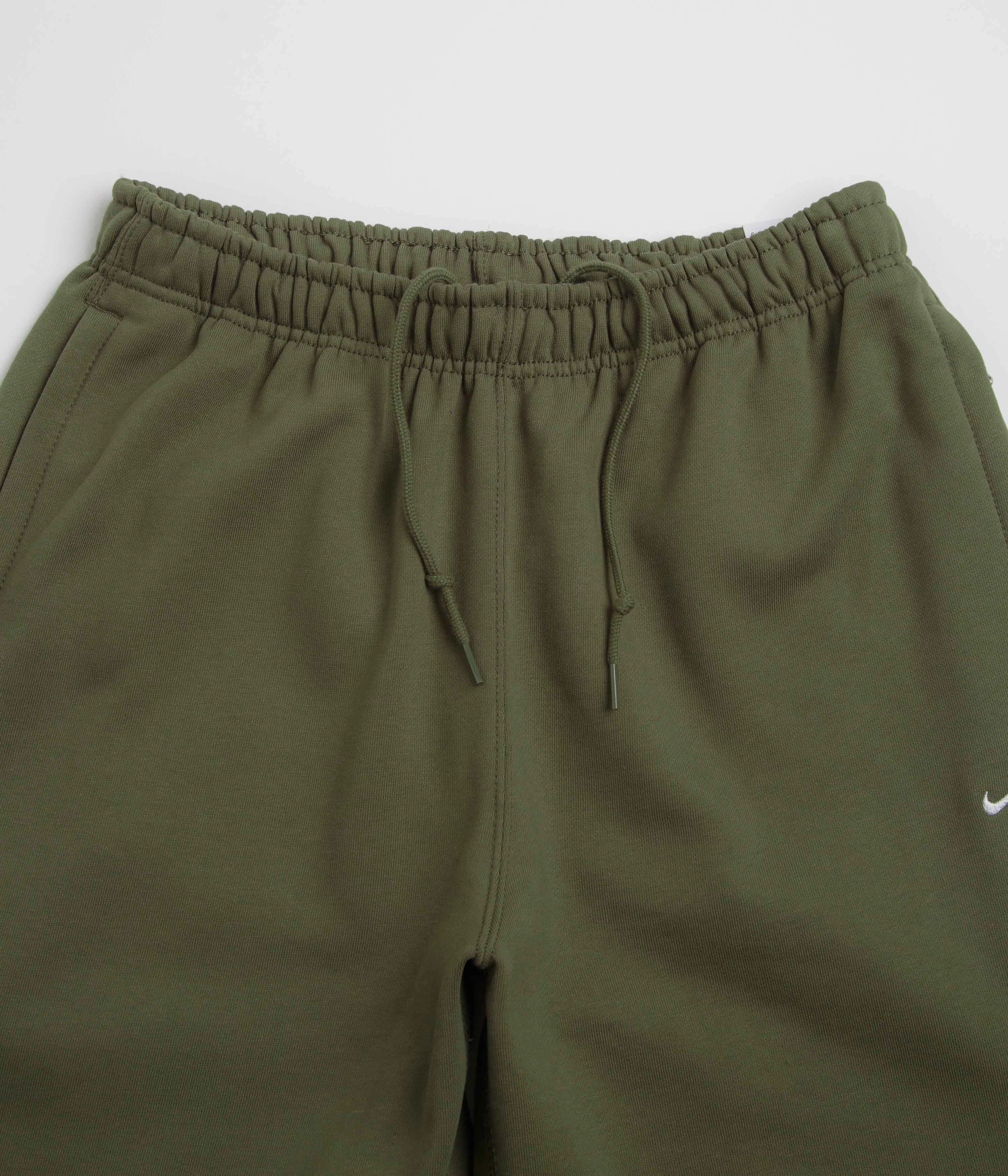 Wrinklefree Nike Solo Swoosh Cuffed Sweatpants - Medium Olive / Medium Olive / White