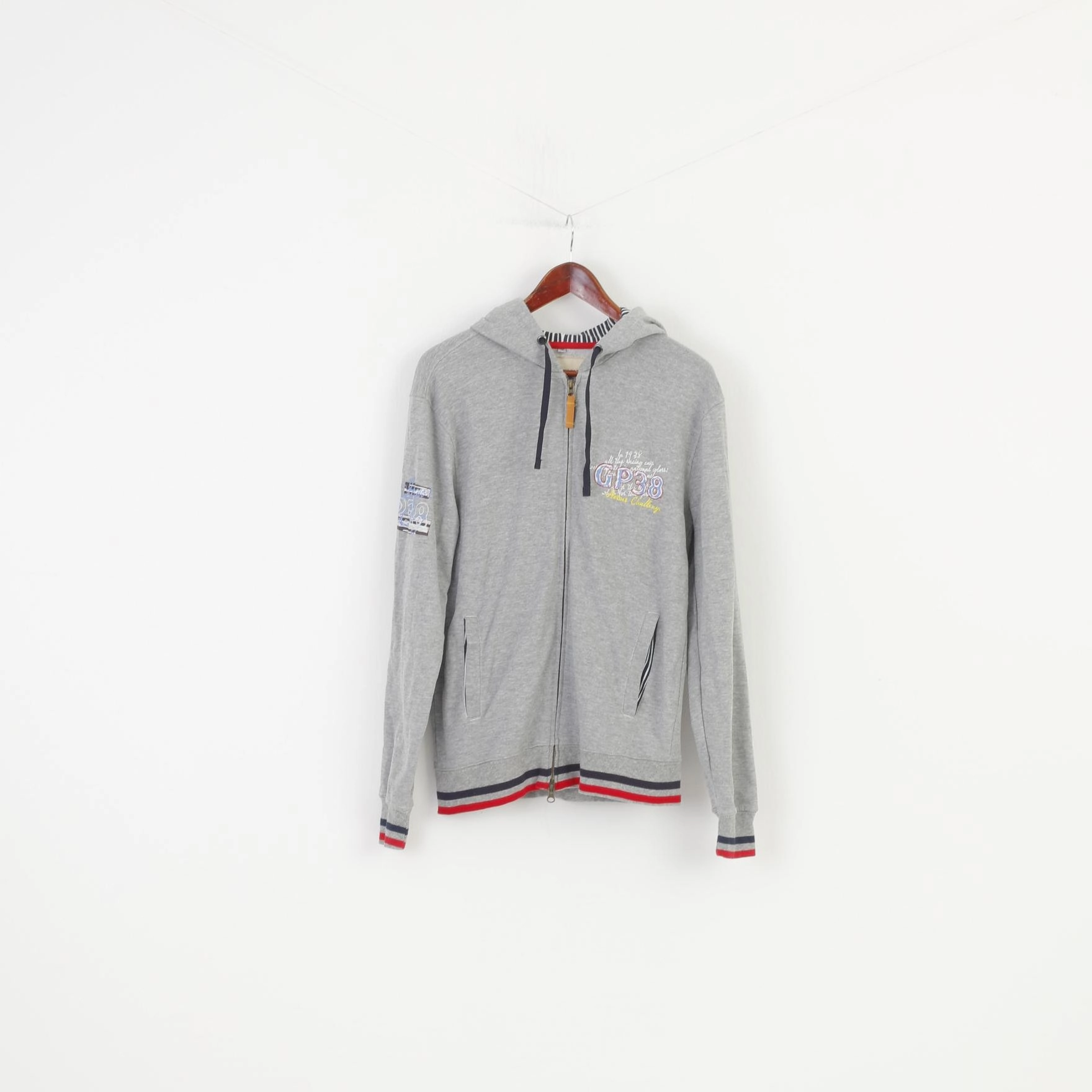 Camargue Men M Sweatshirt Grey Hoodie Full Zipper Hood Cotton Top product surfing suitability Chill Layers