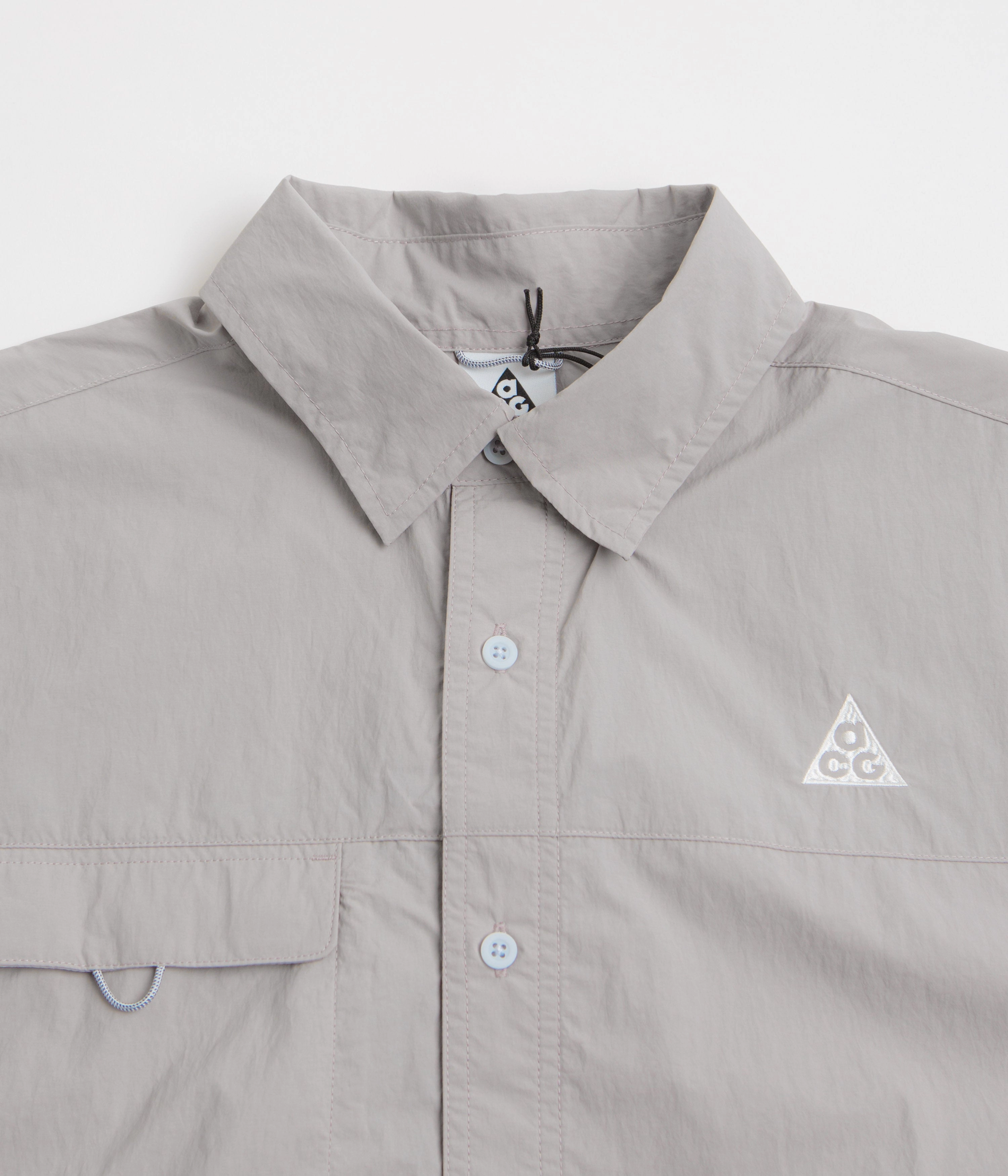 Nike ACG Orb Weaver Short Sleeve Shirt - College Grey / Football Grey / Summit White Everyday Essential