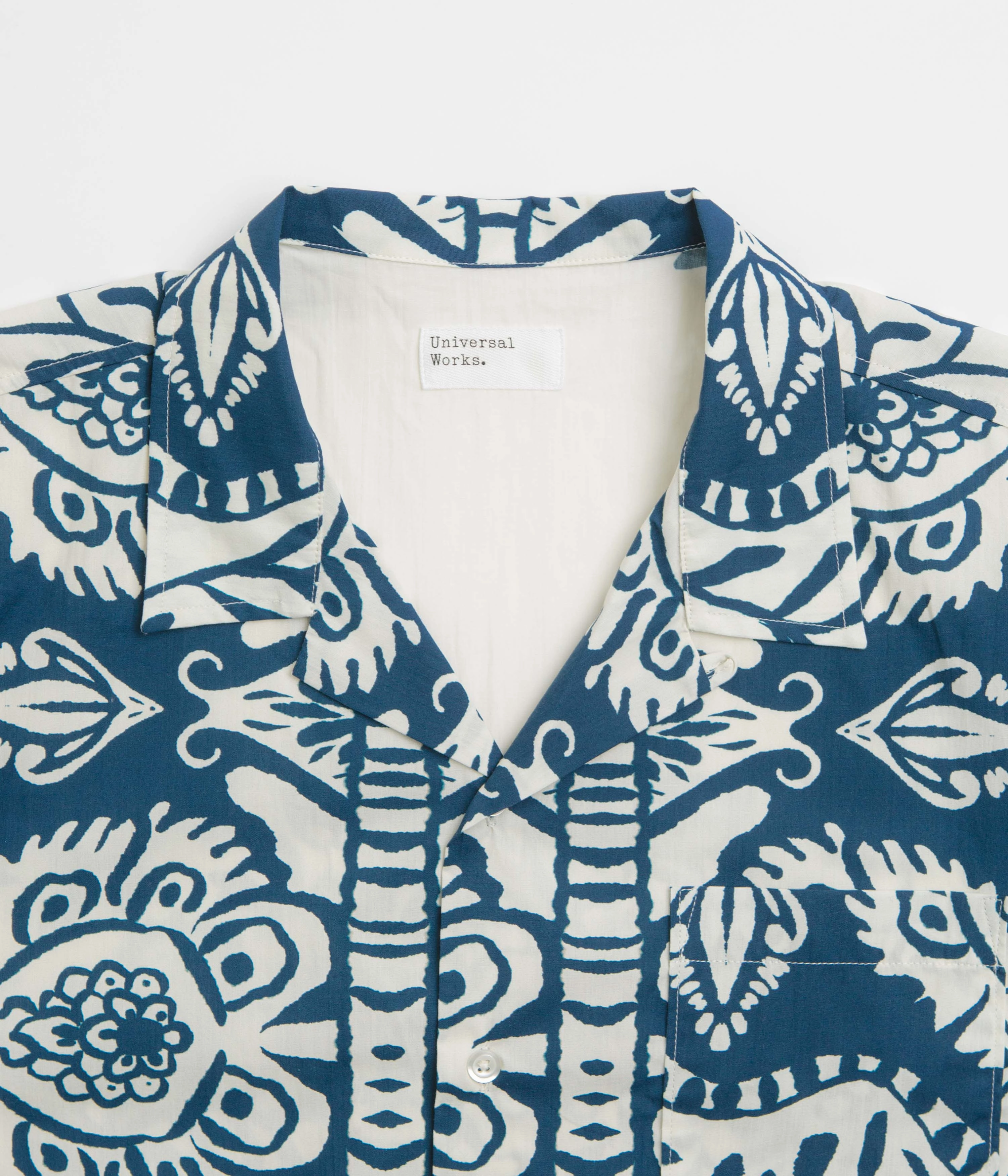 On-The-Go Style Twill Weave Universal Works Road Shirt - Navy / Island Print