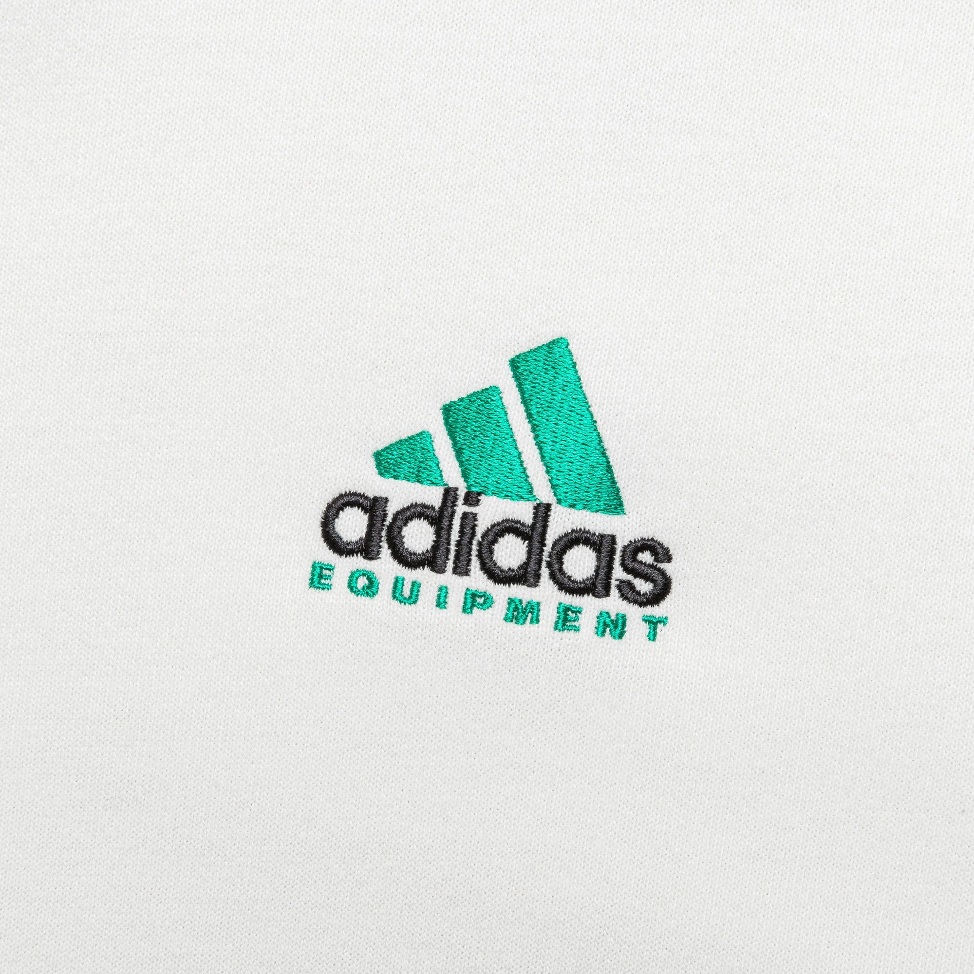 EQT Small Logo Tee - Cloud White Versatile Fashion