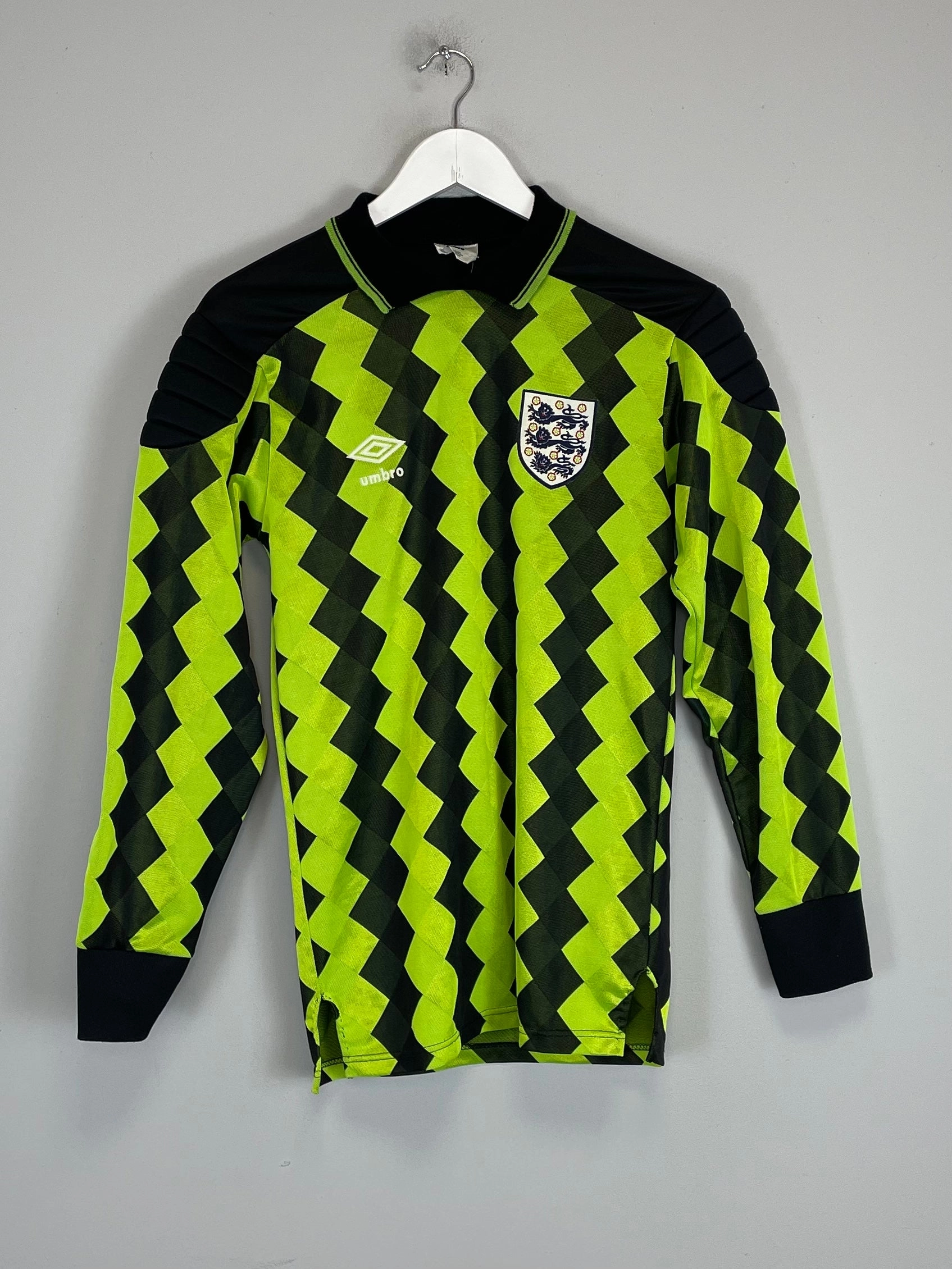 Wind Resistant Coating Reflective Accent Strips 1988/90 ENGLAND GK SHIRT (S) UMBRO