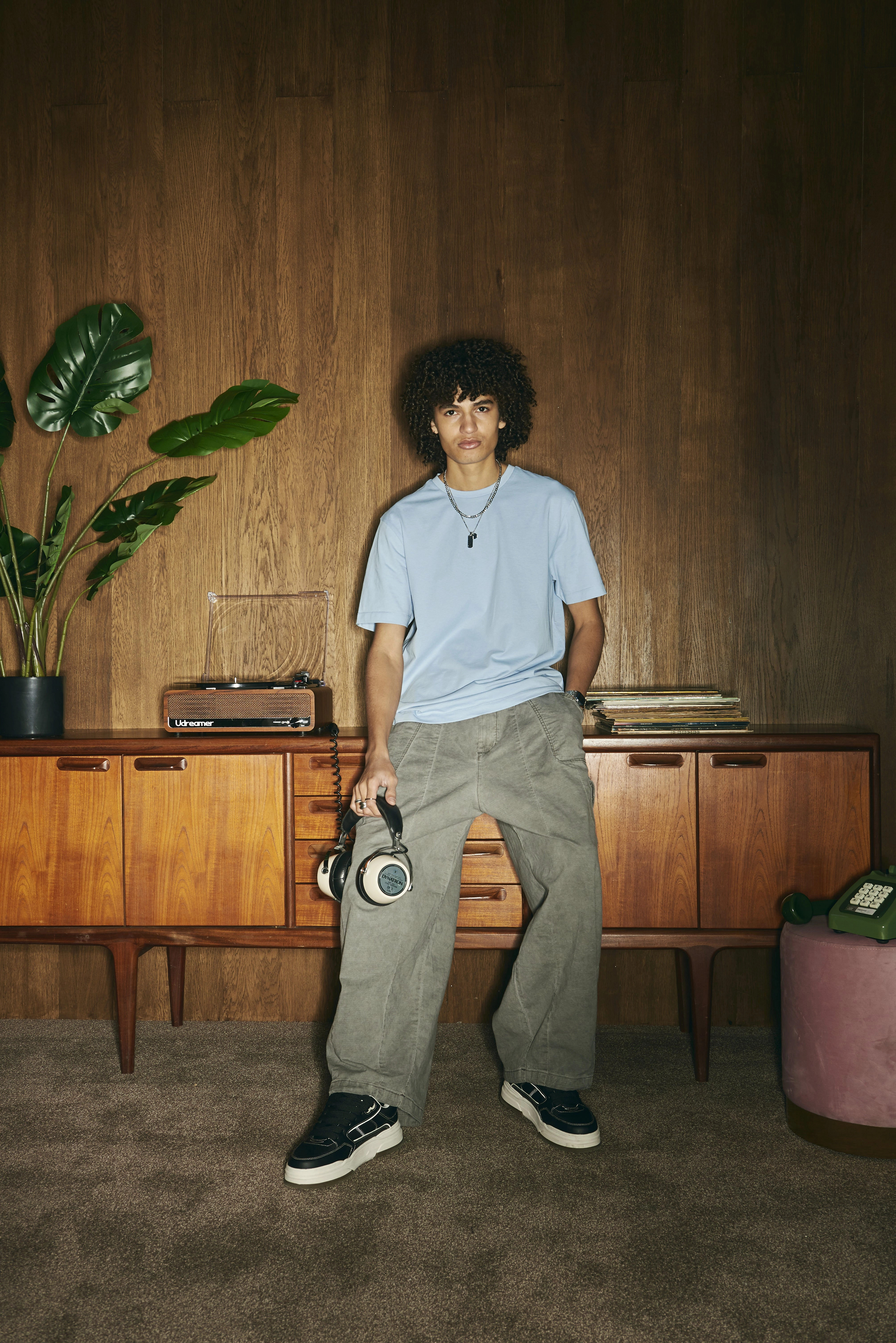 Fashionable Ease Recycled Polyester The AWDis 150 T | BOTTLE GREEN