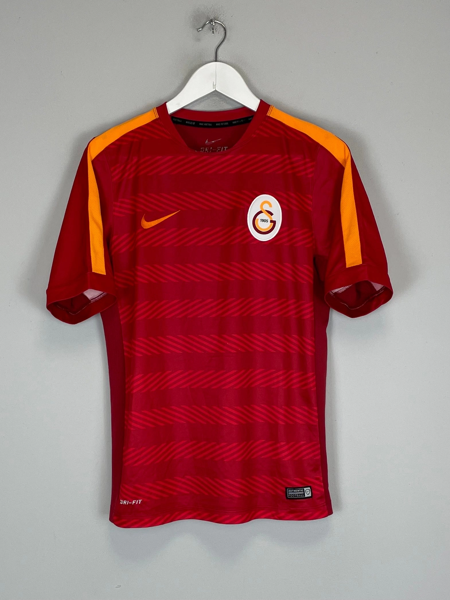2014/15 GALATASARAY TRAINING SHIRT (M) NIKE Lightweight Thermal Fabric