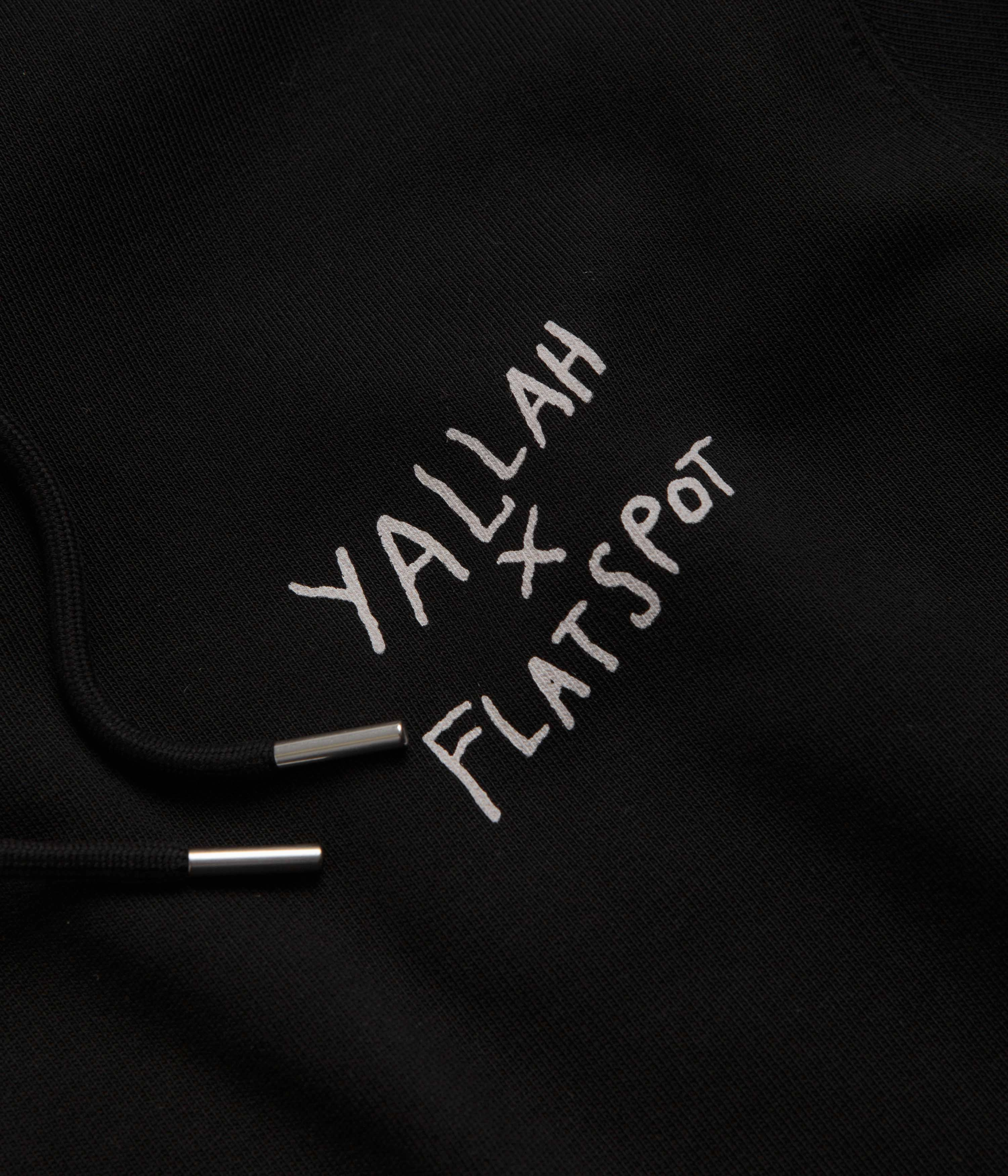 All Season Outfit Sporty Edge flatspot x Yallah Hoodie - Black