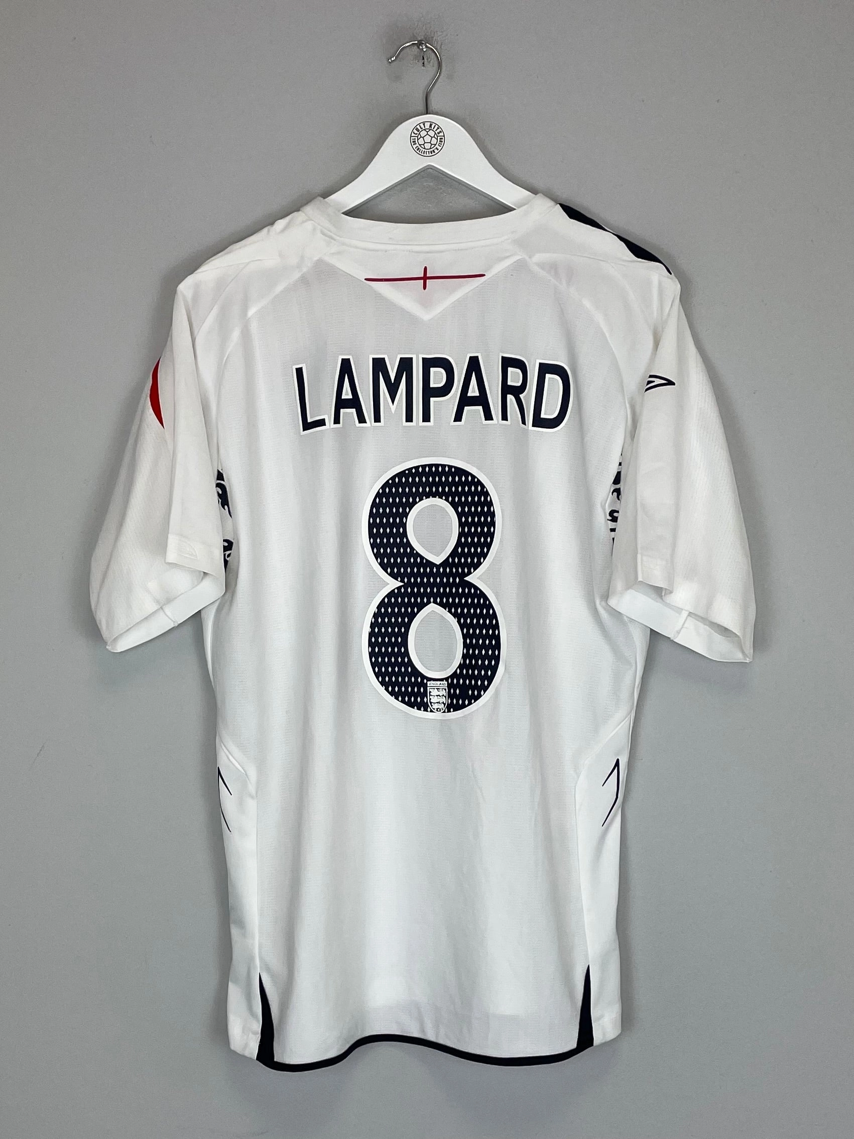 2007/09 ENGLAND LAMPARD #8 HOME SHIRT (XL) UMBRO Relaxed Silhouette