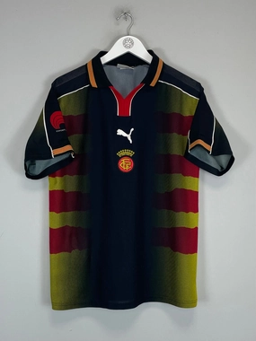 1999/00 CATALUNYA AWAY SHIRT (S) PUMA Smooth Texture Wrinkle resistant fabric