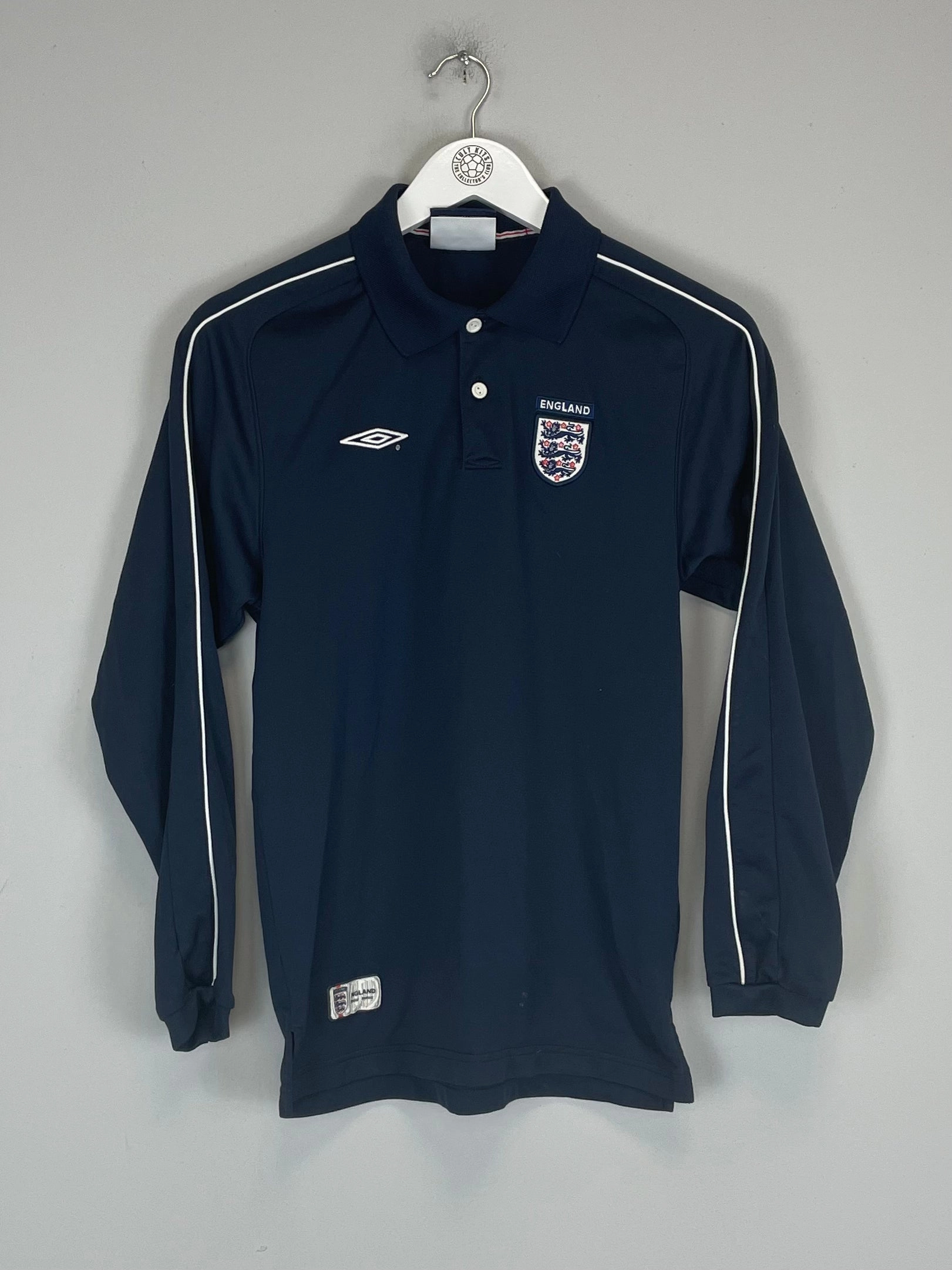 Anti Pilling Construction Power Form 2001/02 ENGLAND L/S POLO SHIRT (XS) UMBRO