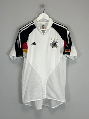 Reinforced Shoulder Seams Airflow Enhancing Texture 2004/05 GERMANY HOME SHIRT (M) ADIDAS