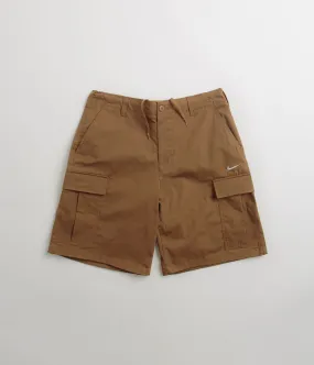 Nike SB Cargo Shorts - Ale Brown / White School Uniform