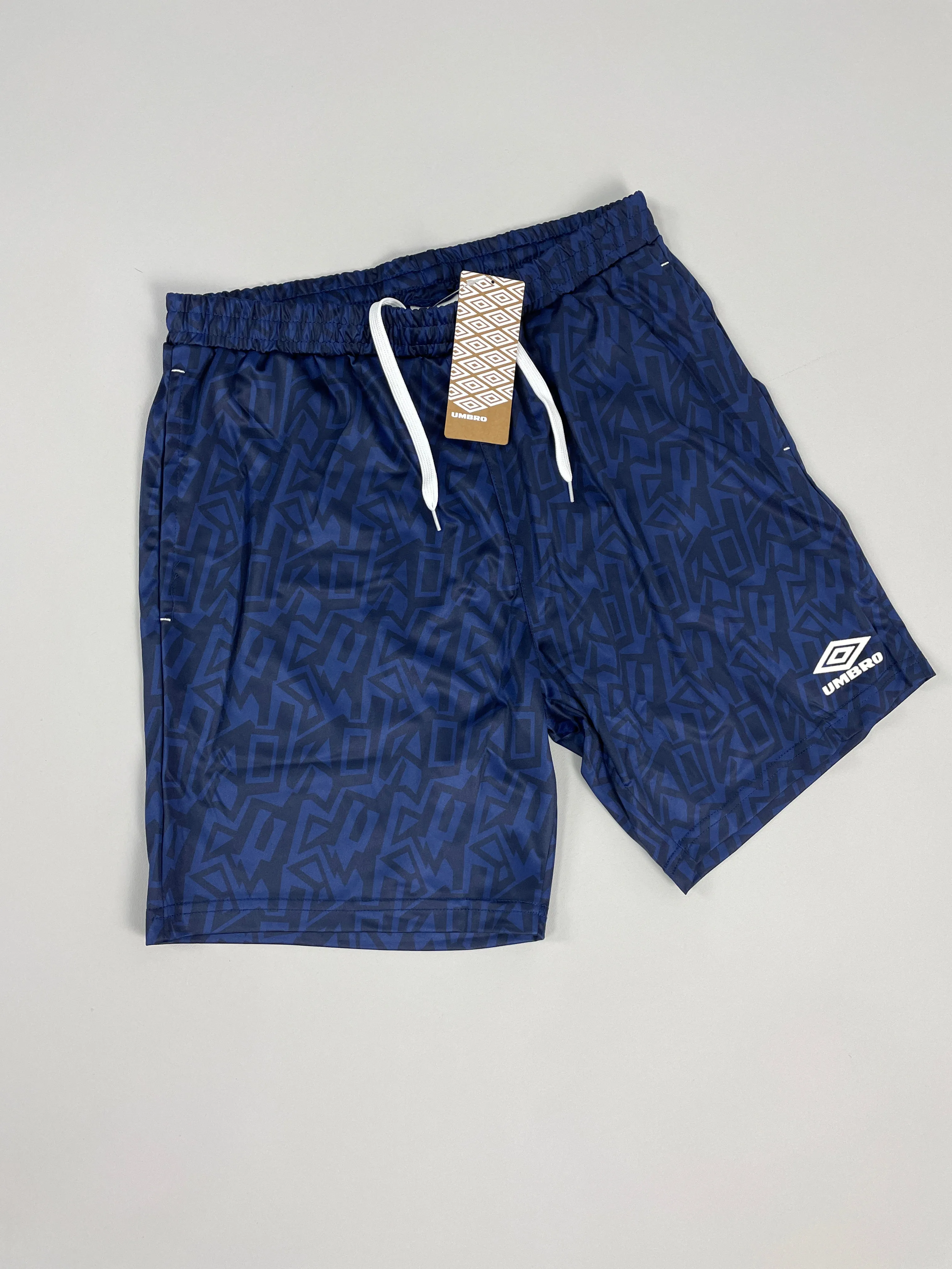 Comfortable Style UMBRO *BNWT* NAVY GRAFFITI SHORTS (MULTIPLE SIZES) WITH POCKETS