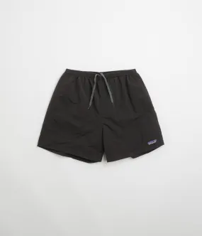 Festival Outfit Travel Fashion Patagonia Baggies 5" Shorts - Black / Black