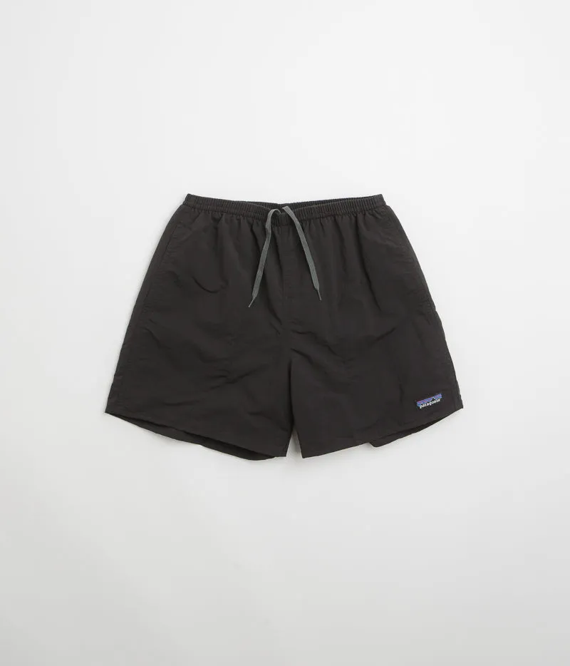 Festival Outfit Travel Fashion Patagonia Baggies 5" Shorts - Black / Black