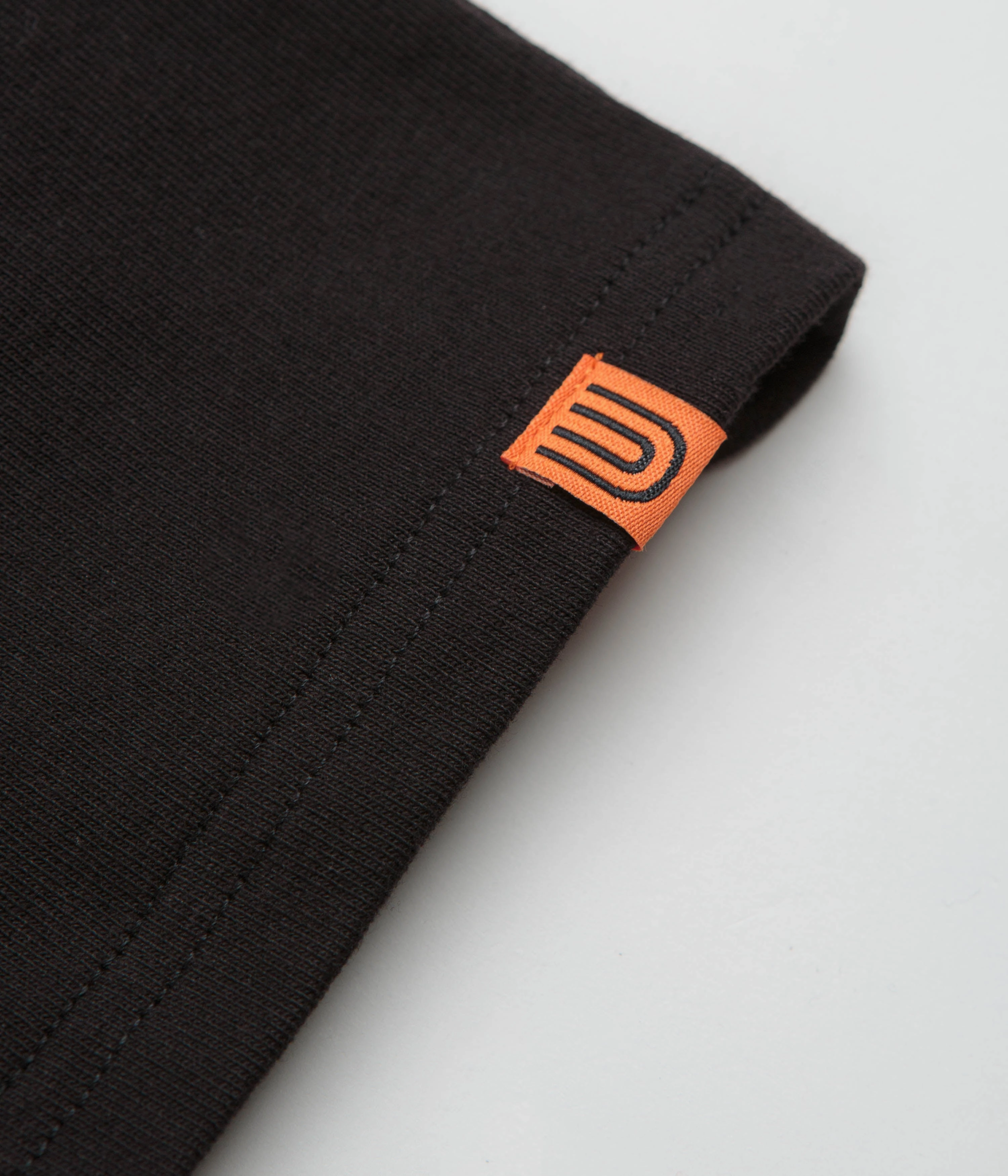 Breezy Design Universal Overall Historical Logo T-Shirt - Black