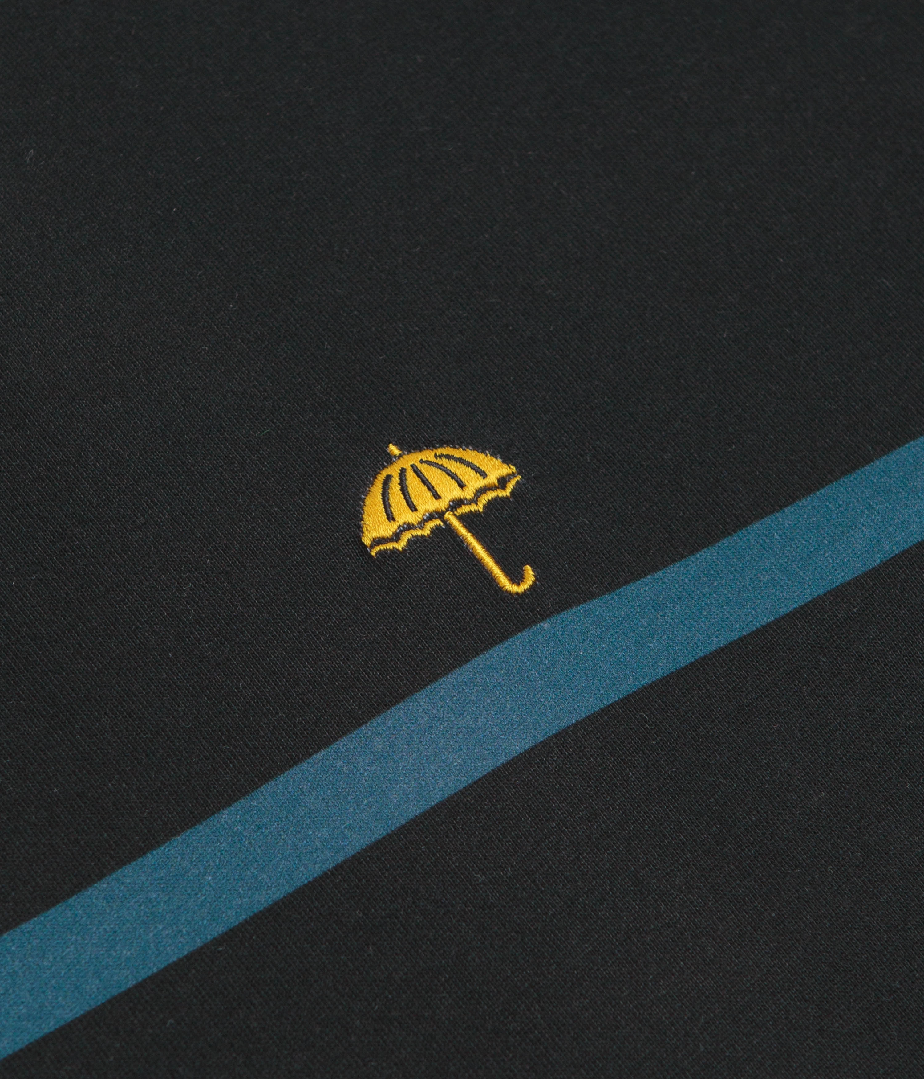 Sporty Style Wear Helas Trait T-Shirt - Black