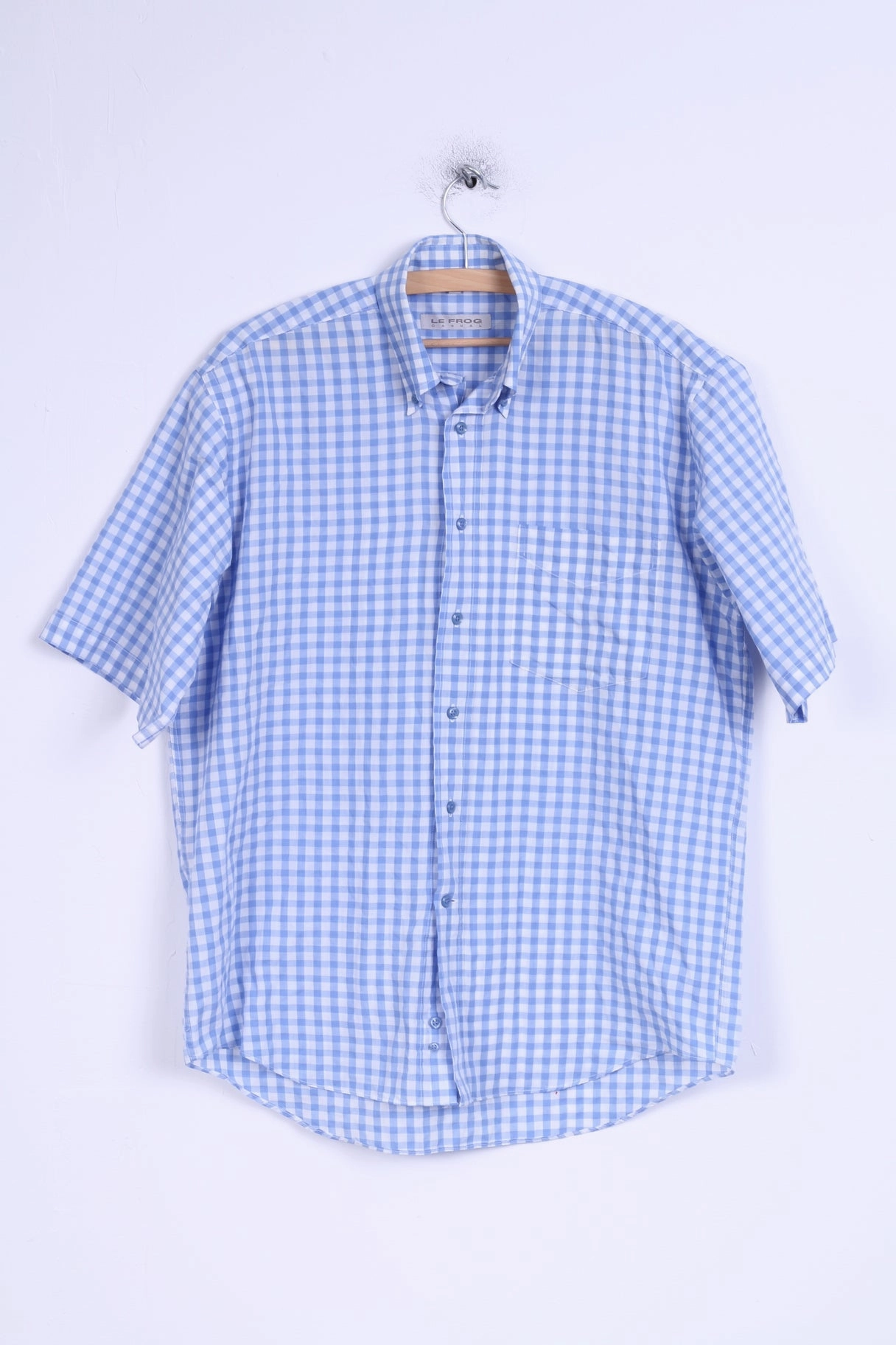 Le Frog Mens M Casual Shirt Blue Checkered Short Sleeve Button down Collar Soft Collar Design Durable Material
