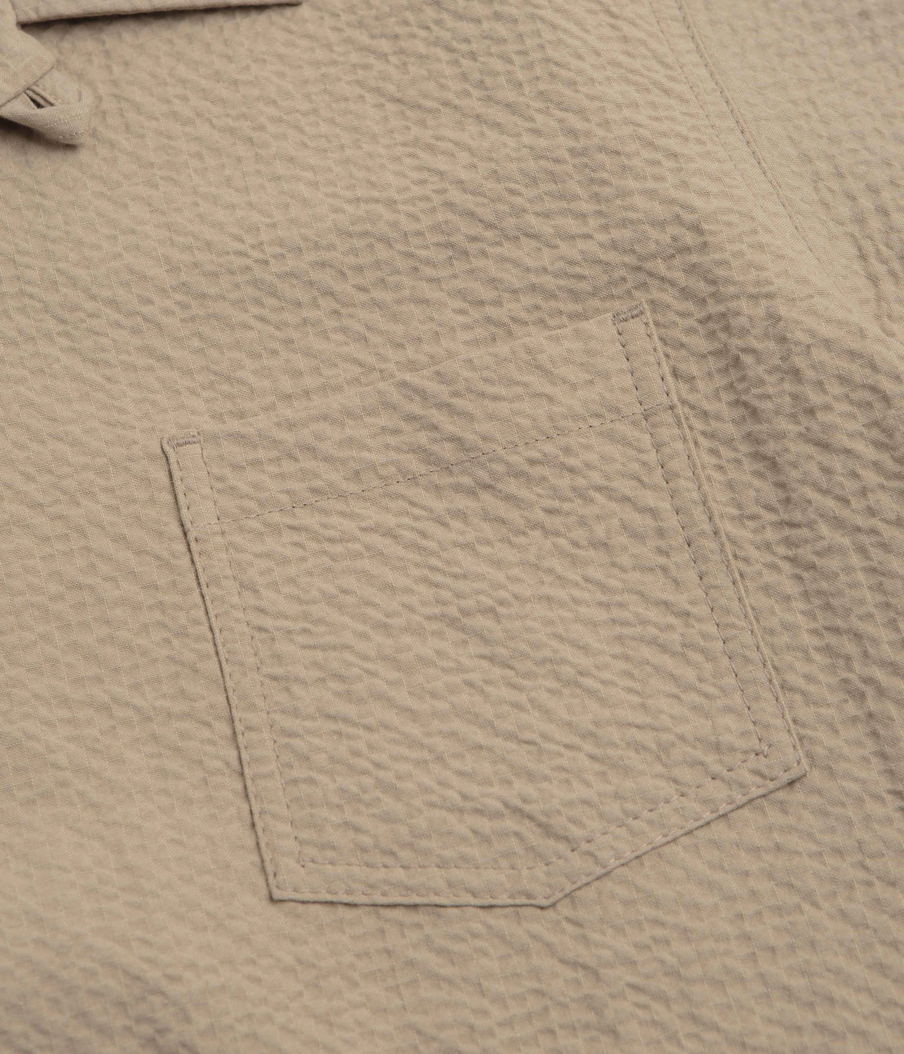 Howlin' Cocktail Short Sleeve Shirt - Biscuit Seersucker Trendy Apparel