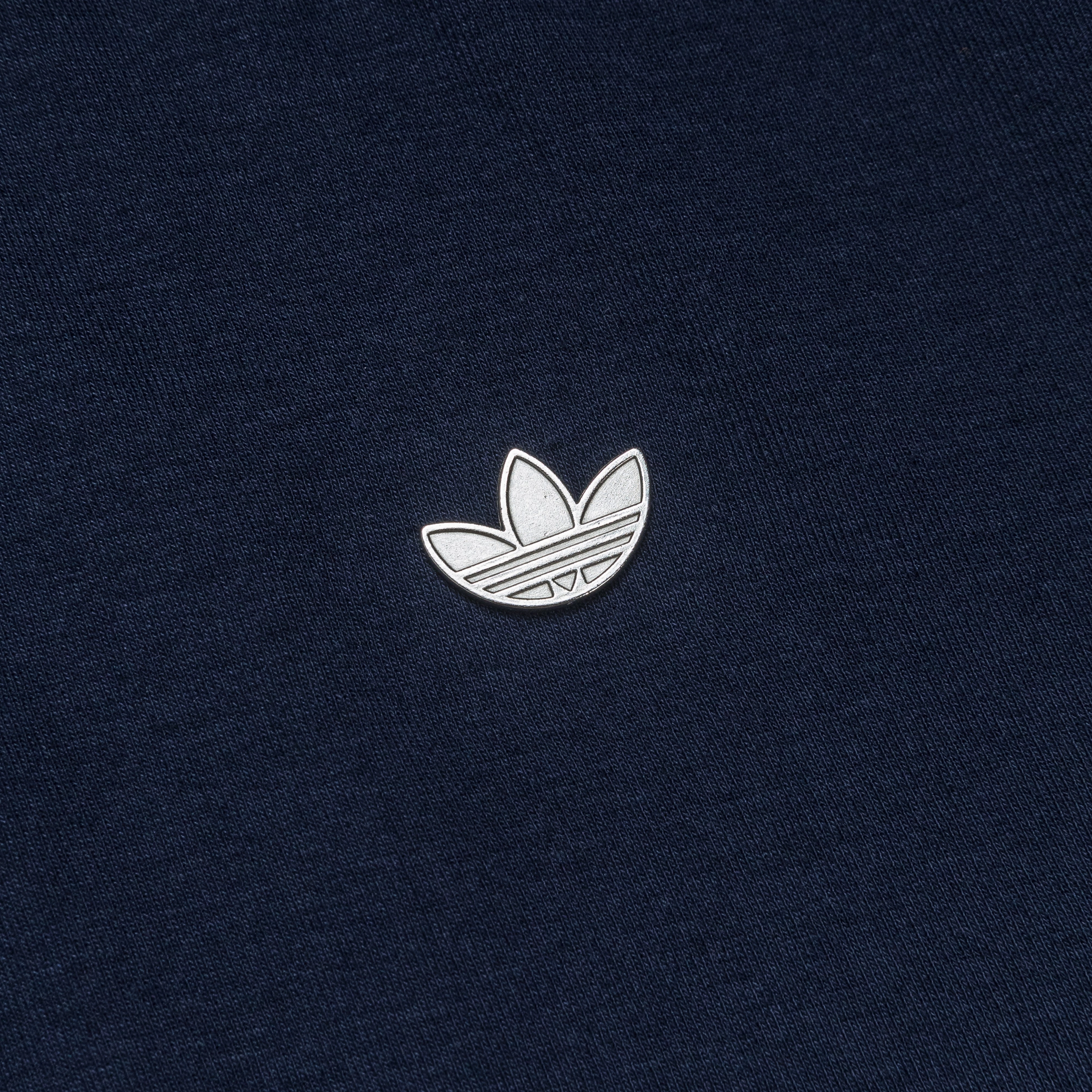 Cali Tee - Night Indigo Subtle Details