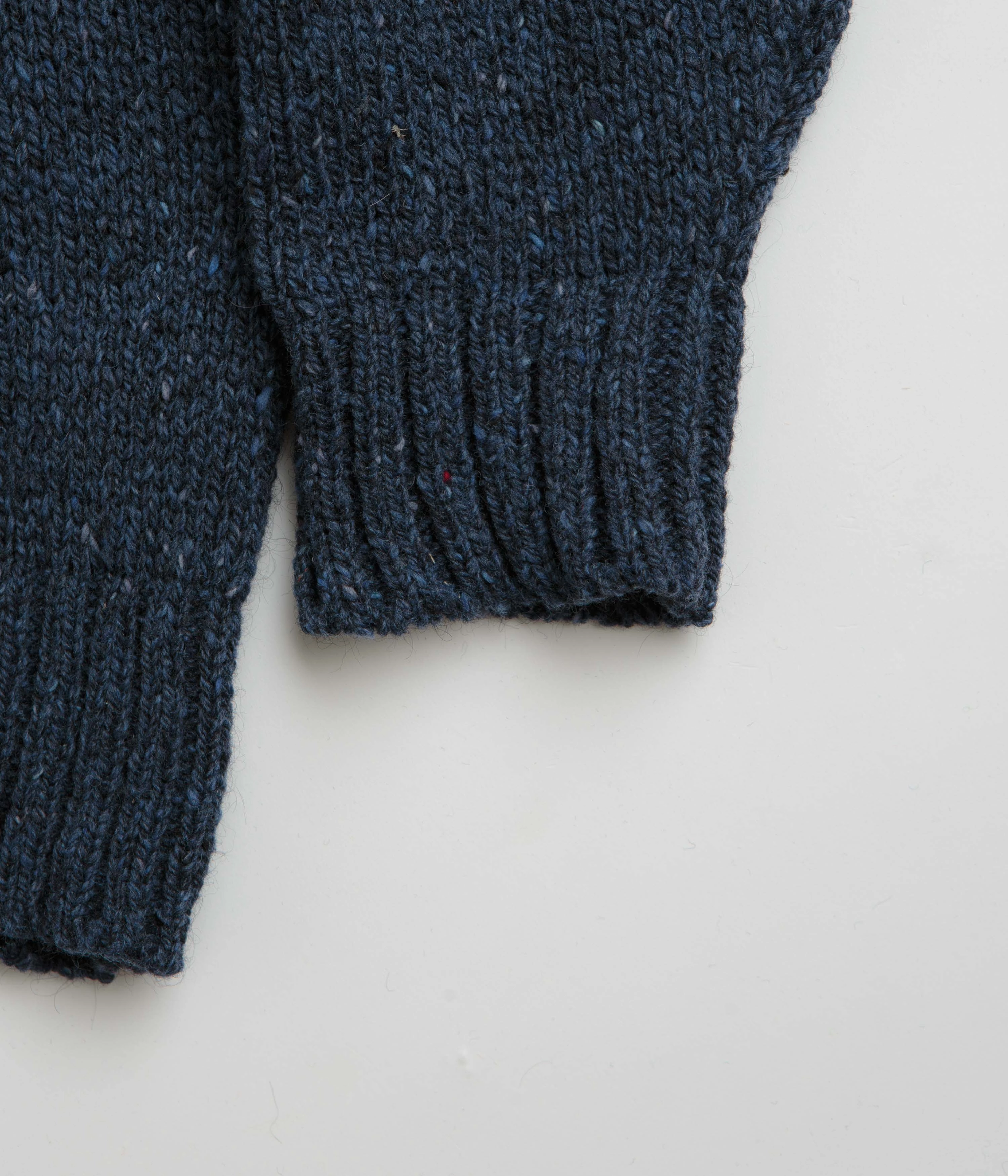 Howlin' Cosmic Deer Sweatshirt - Blue Comfort Piece Modern Look