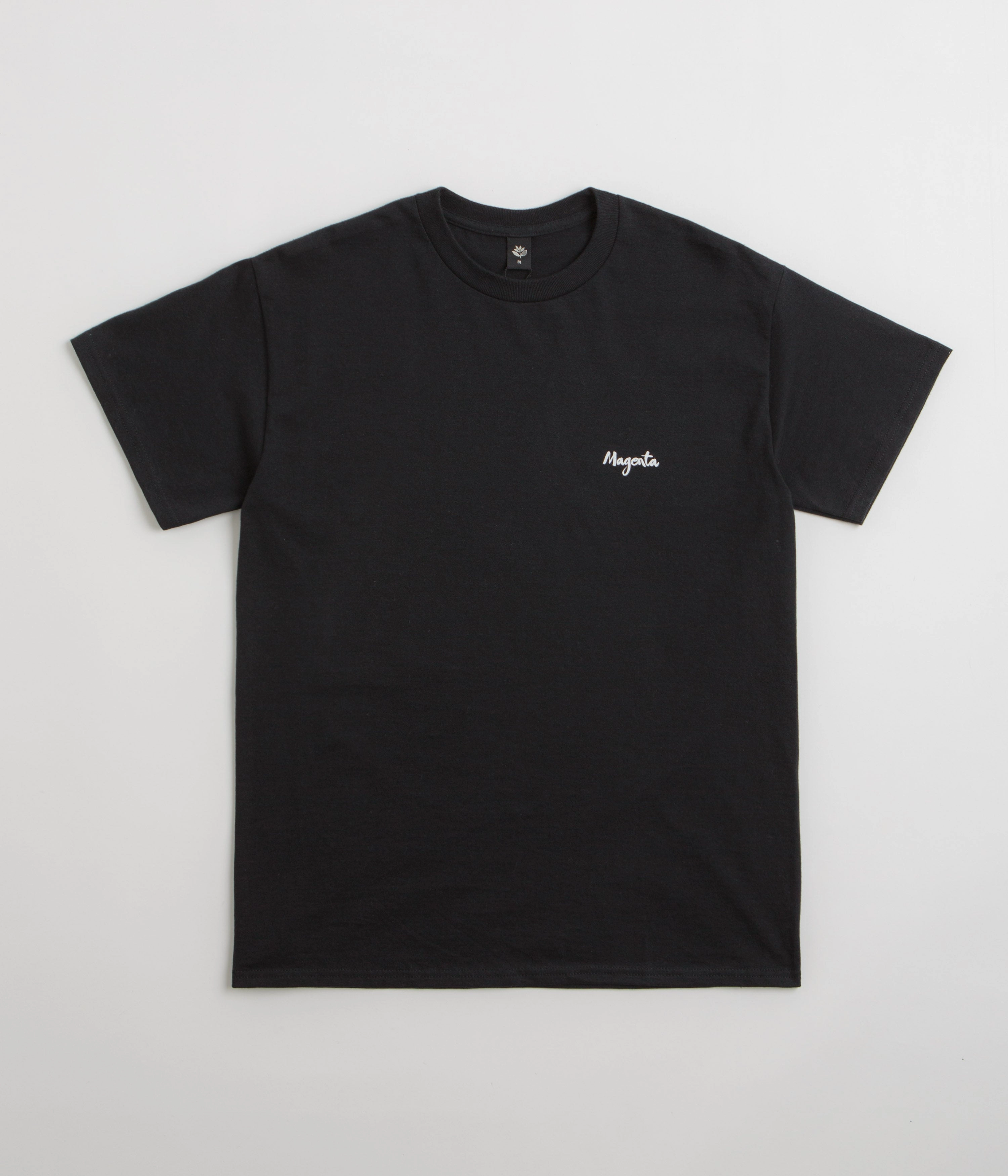 Magenta Femme T-Shirt - Black Cozy Vibes