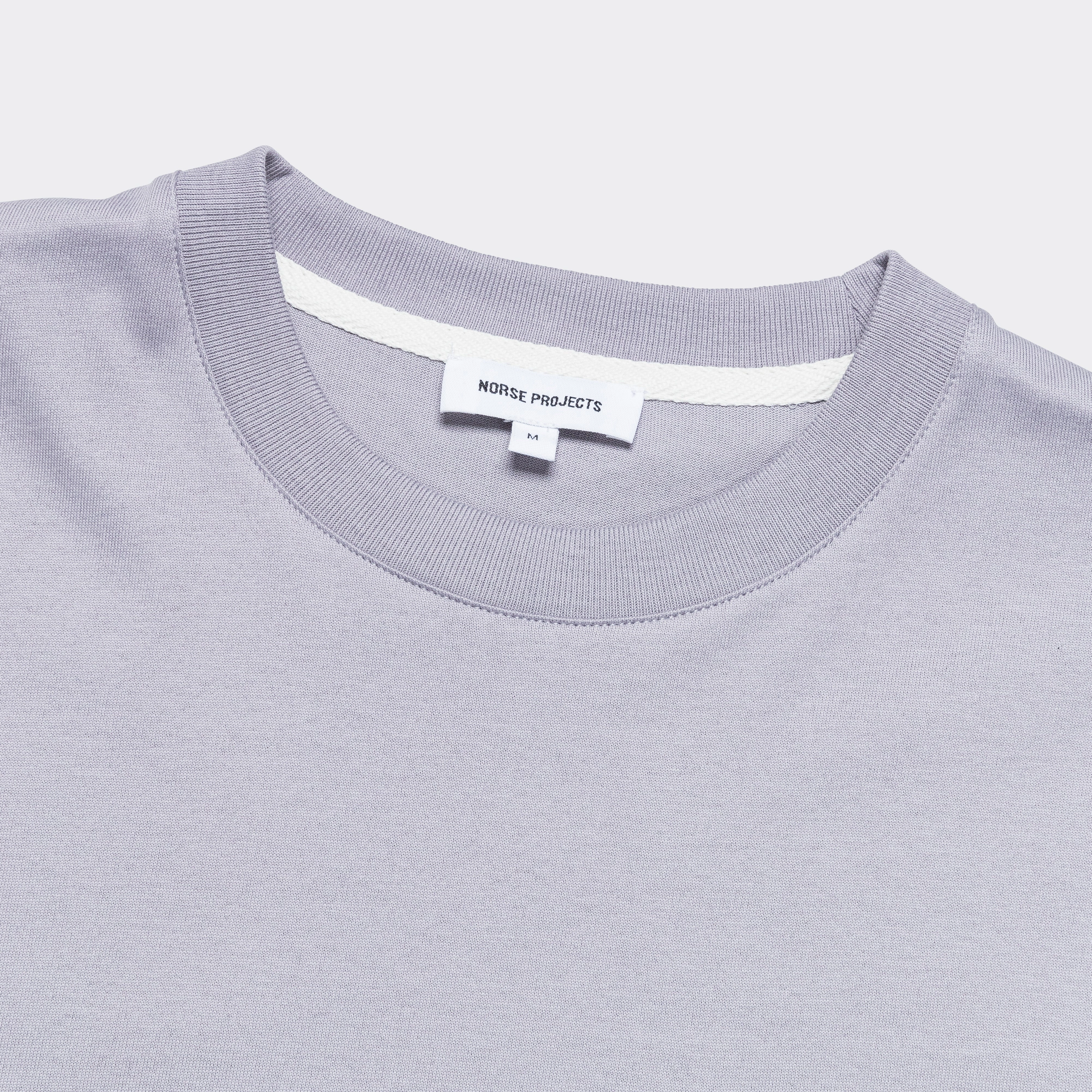 skinny but not tight Johannes Pocket T-Shirt - Crocus Purple