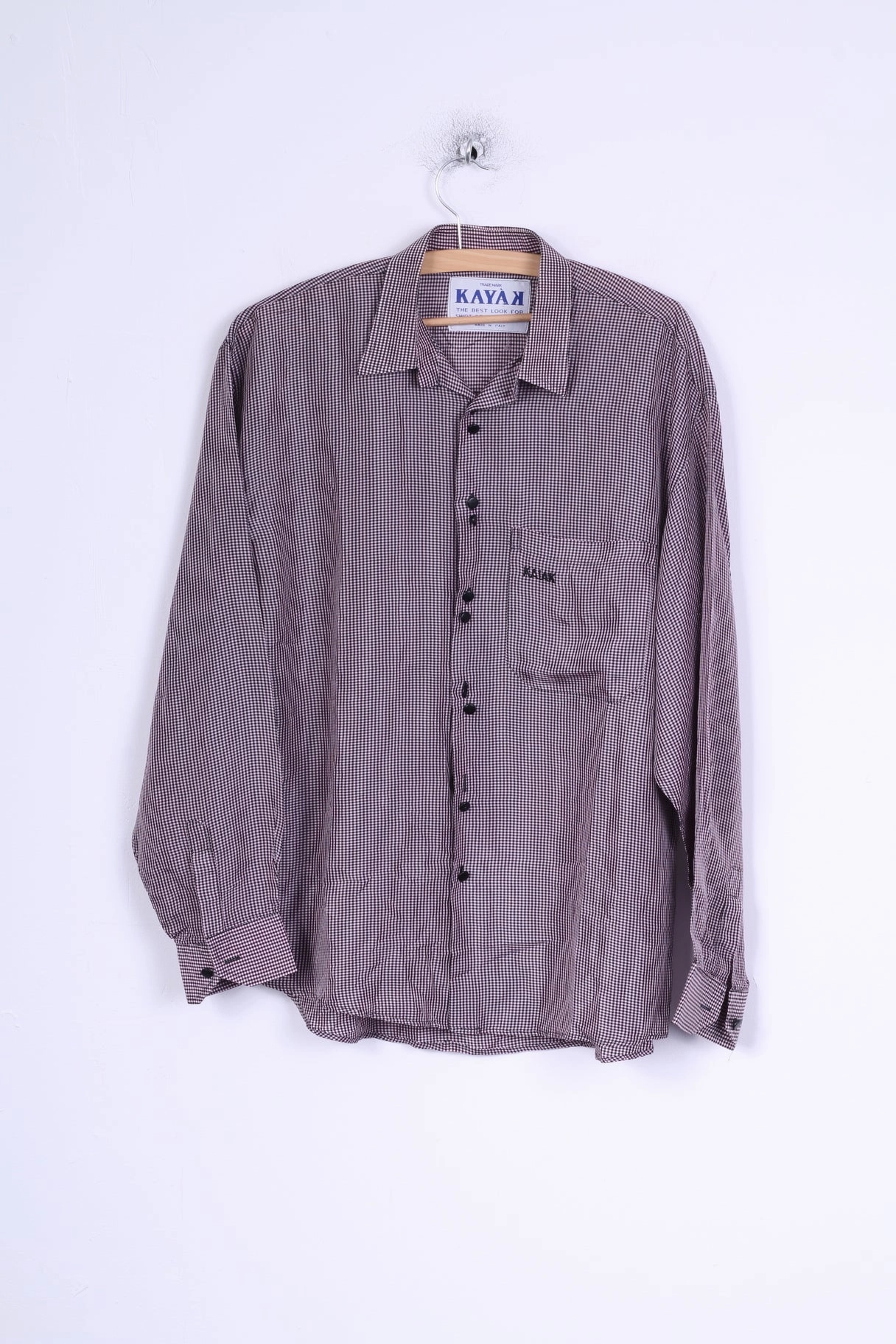 KAYAK Mens M Casual Shirt Purple Checkered Long Sleeve Modern Metallic Finish Relaxed Comfort