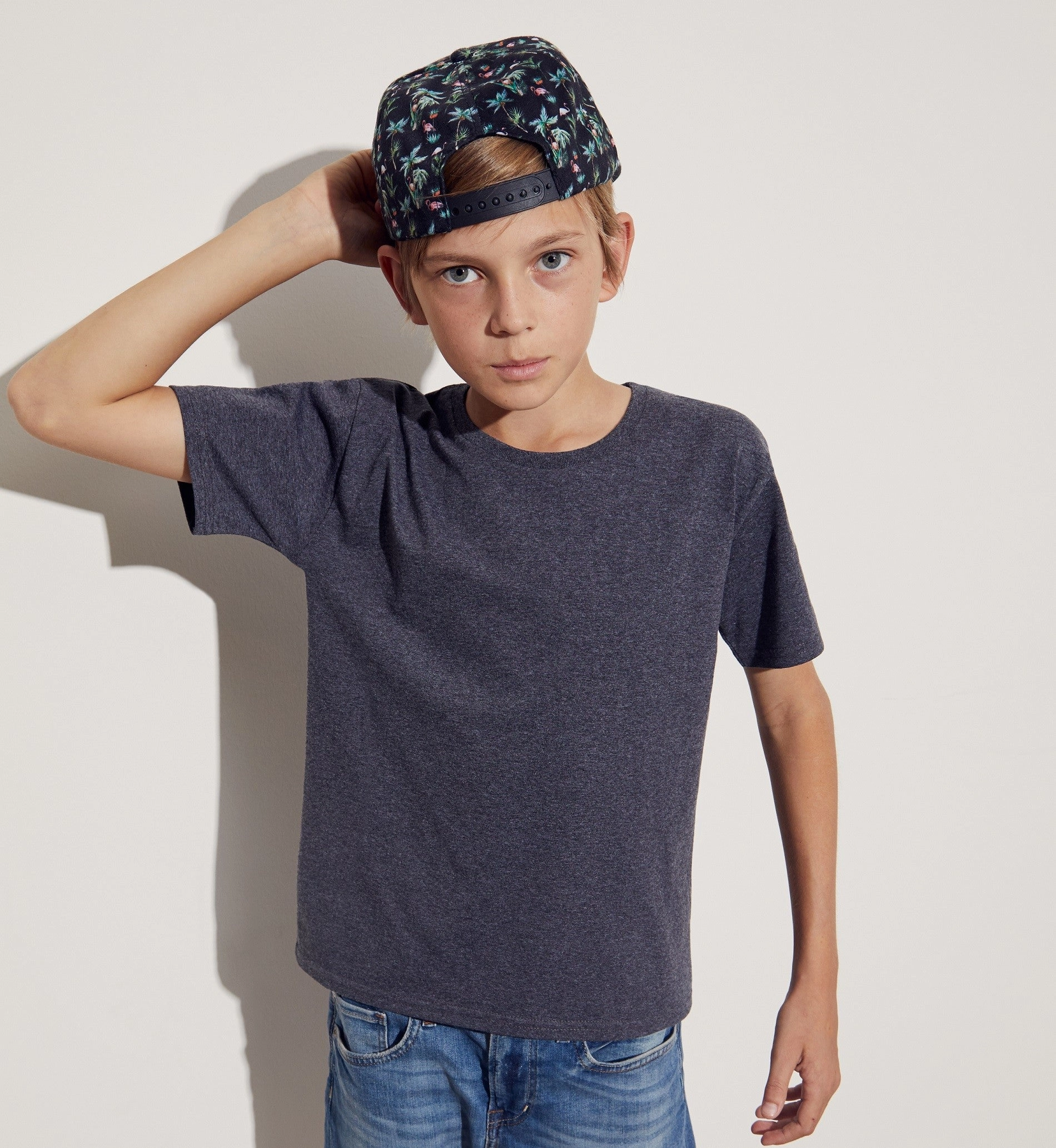 Kids Iconic T | BLACK UltraLightweight