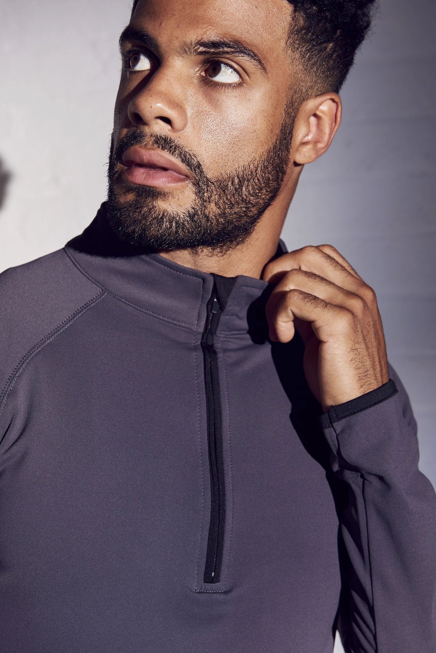 Layer Relaxed Velvet Cool 1/2 Zip Sweatshirt | CHARCOAL/JET BLACK