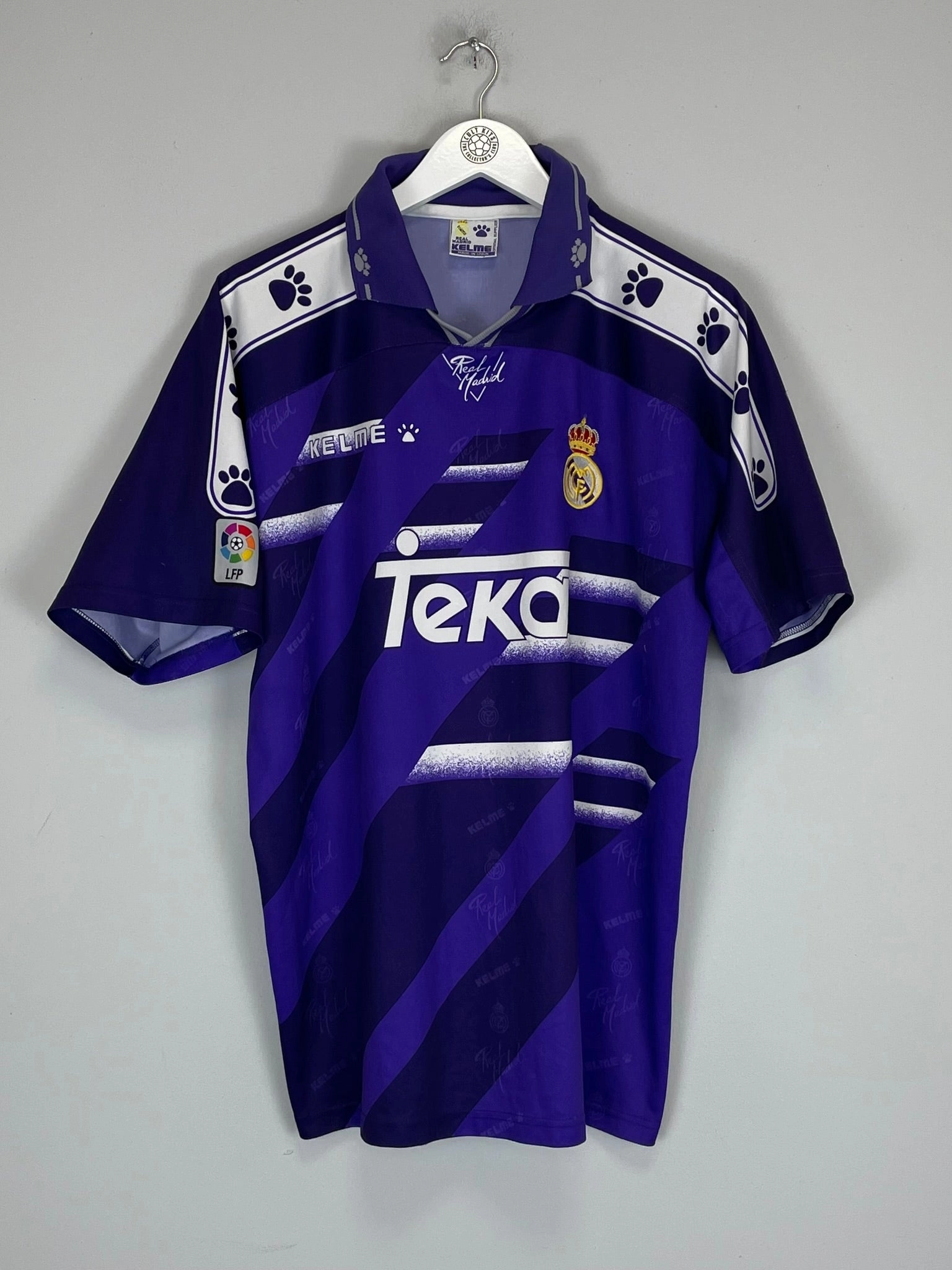 Easy Care Material Tensile Strength Fabric 1994/96 REAL MADRID AWAY SHIRT (L) KELME