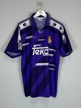 Easy Care Material Tensile Strength Fabric 1994/96 REAL MADRID AWAY SHIRT (L) KELME