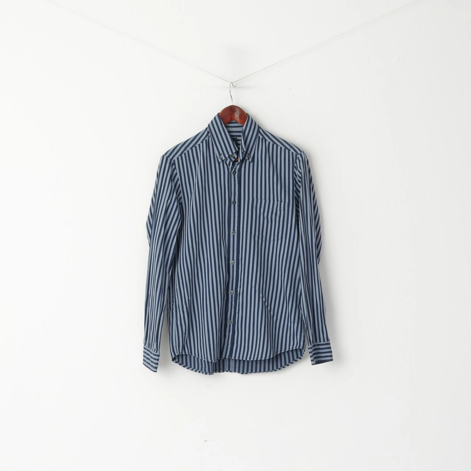 fade resistant color Hugo Boss Men M Casual Shirt Blue Striped Cotton Button Down Collar Long Sleeve Top