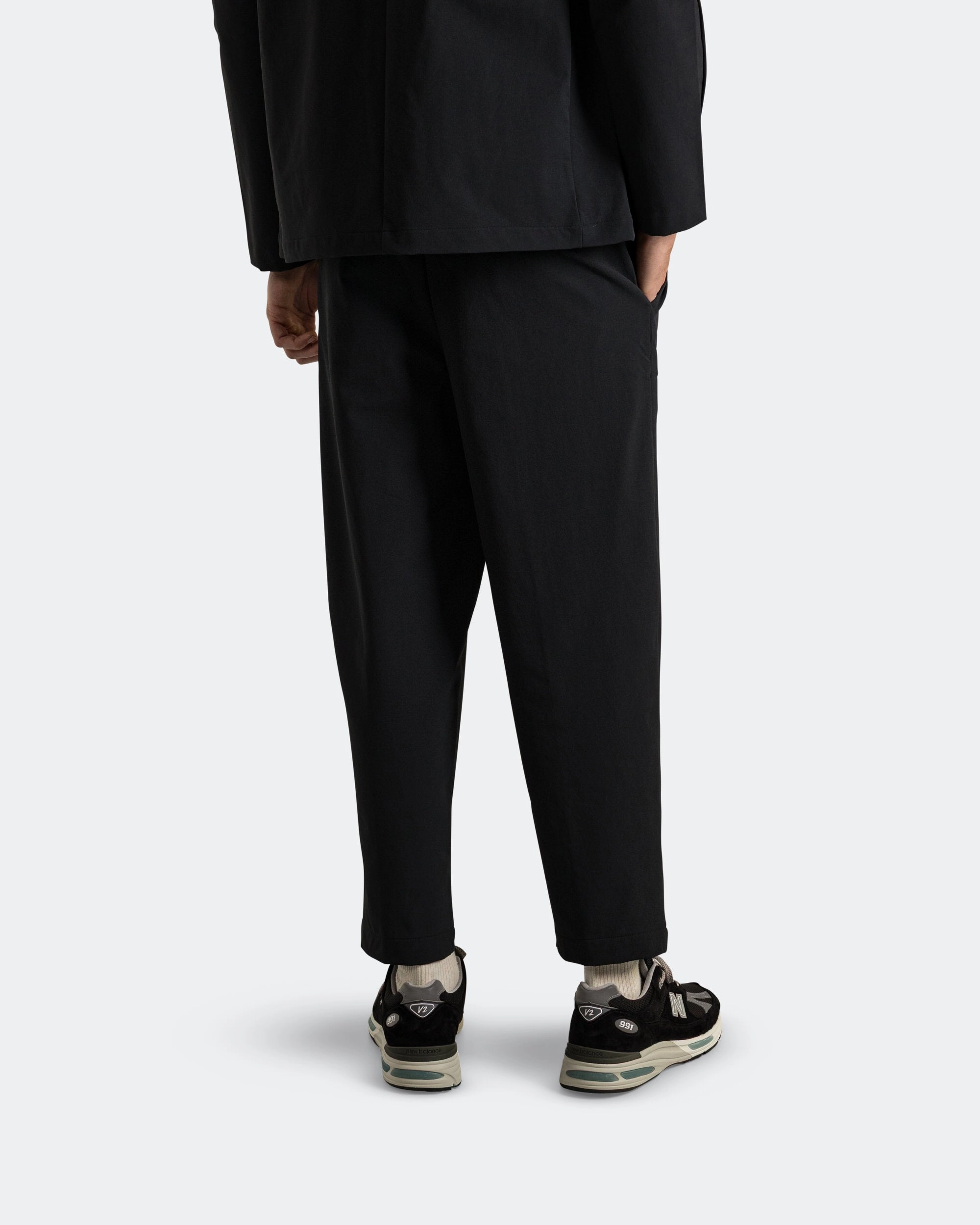 Easy Travel Weekend Ready Tapered Pant - Black