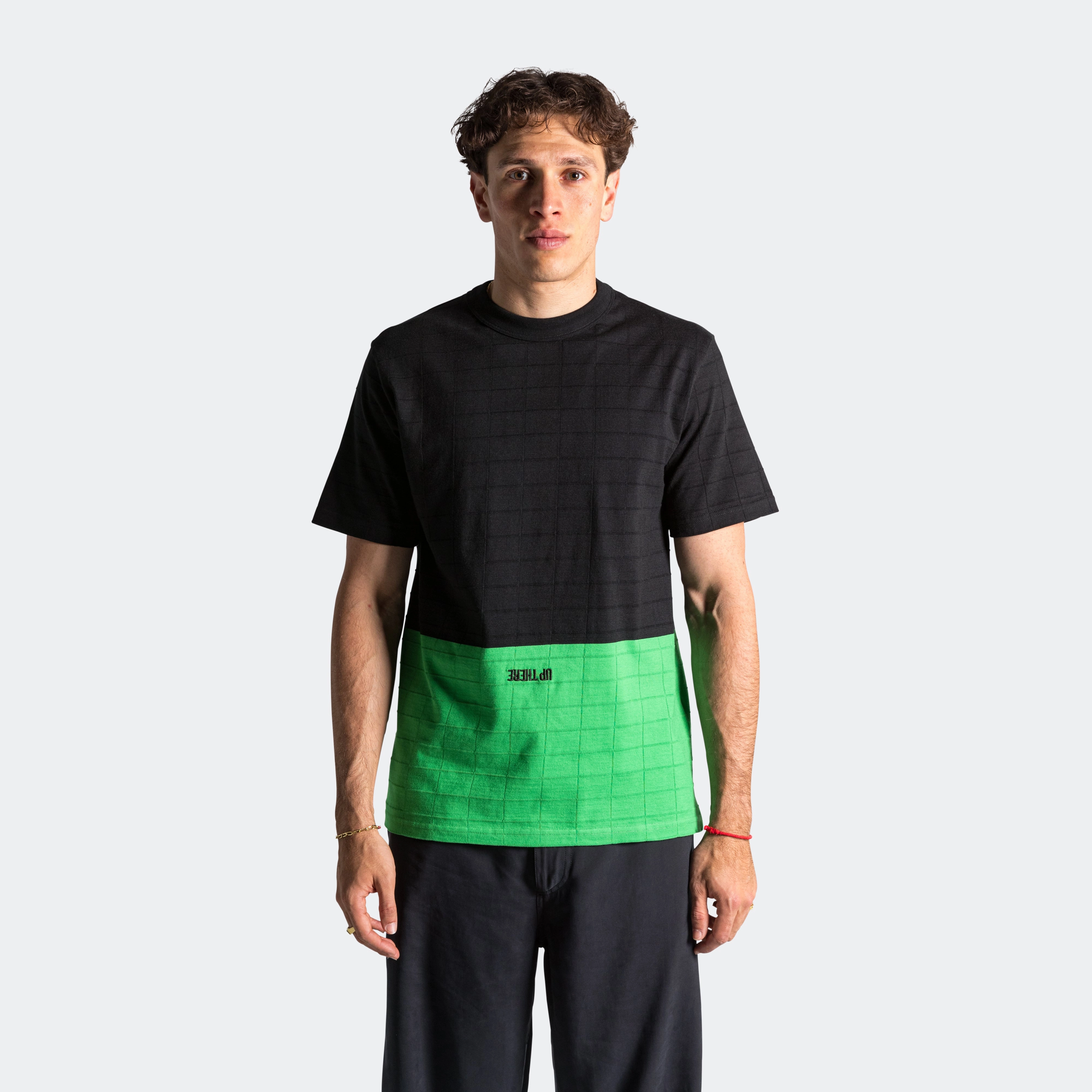 T-Shirt x UP THERE - Black/Fern Green Modern Outfit