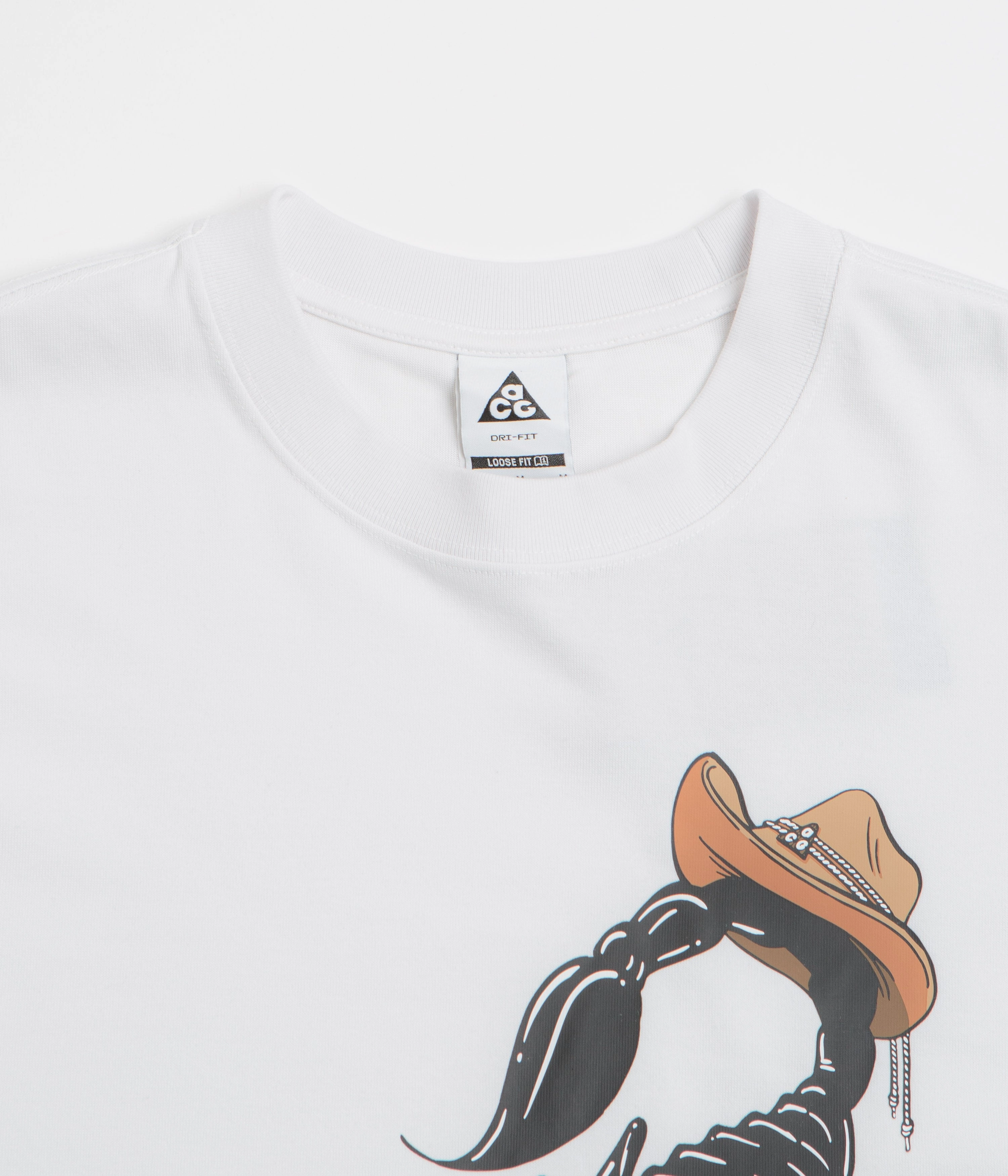 Soft and Light Wear Nike ACG Scorpion T-Shirt - Summit White