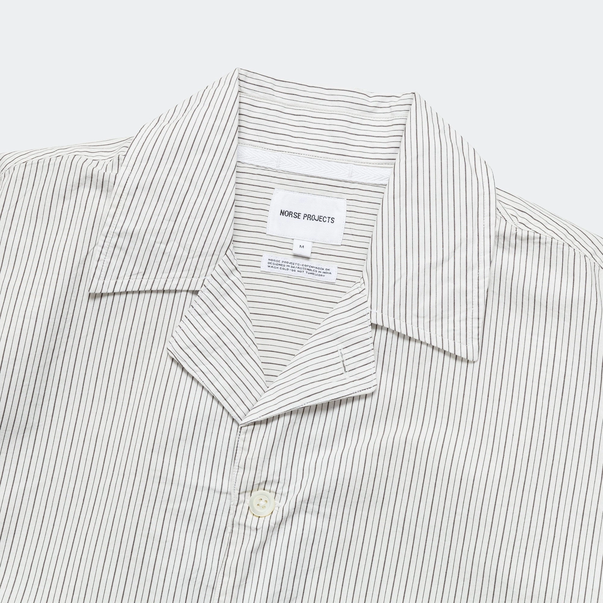 Mads Poplin Stripe SS - Ecru No Slip Shoulder Grips Microfiber Material