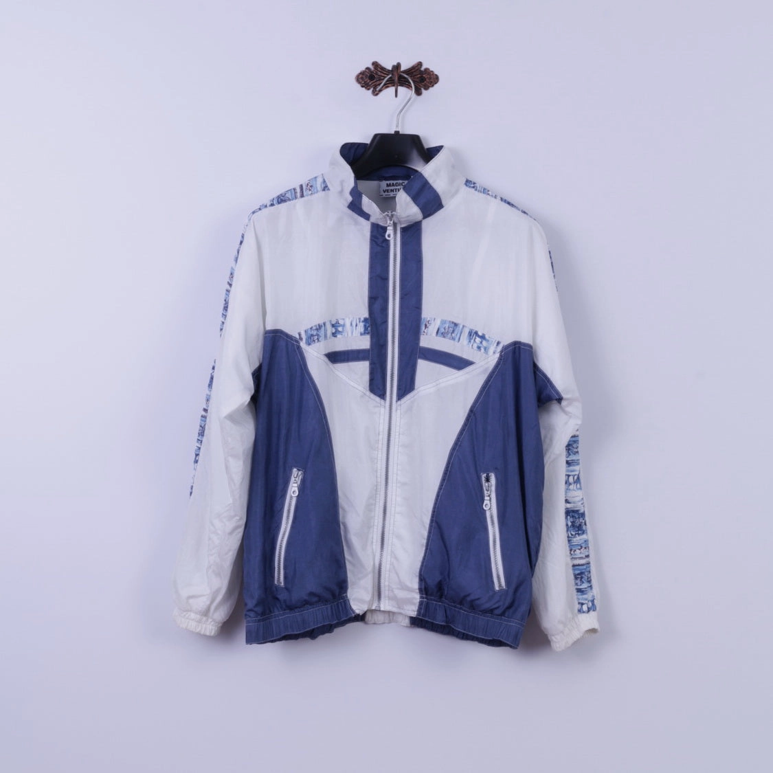 Magic Venture Mens M Jacket Vintage White Blue Nylon Fip Up Lightweight Top Storm Fit Bow-tie