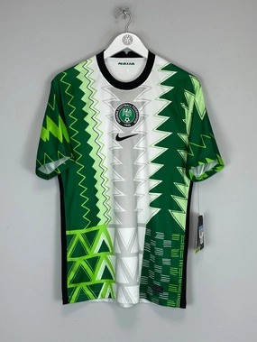 Sporty Outfit Moisture Management System 2020/21 NIGERIA *BNWT* HOME SHIRT (M) NIKE