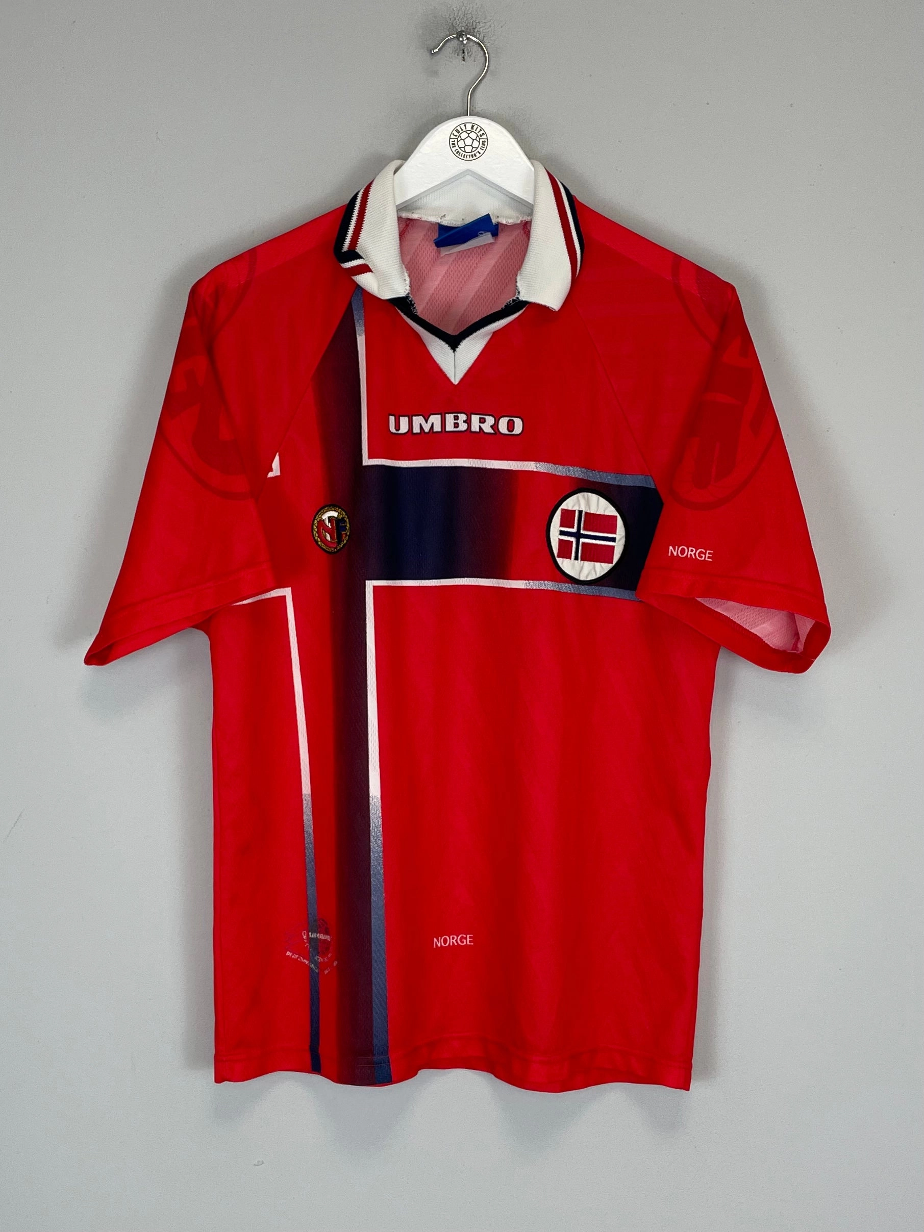 Modern Look 1997/98 NORWAY HOME SHIRT (M) UMBRO