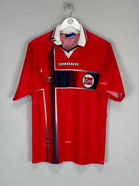 Modern Look 1997/98 NORWAY HOME SHIRT (M) UMBRO